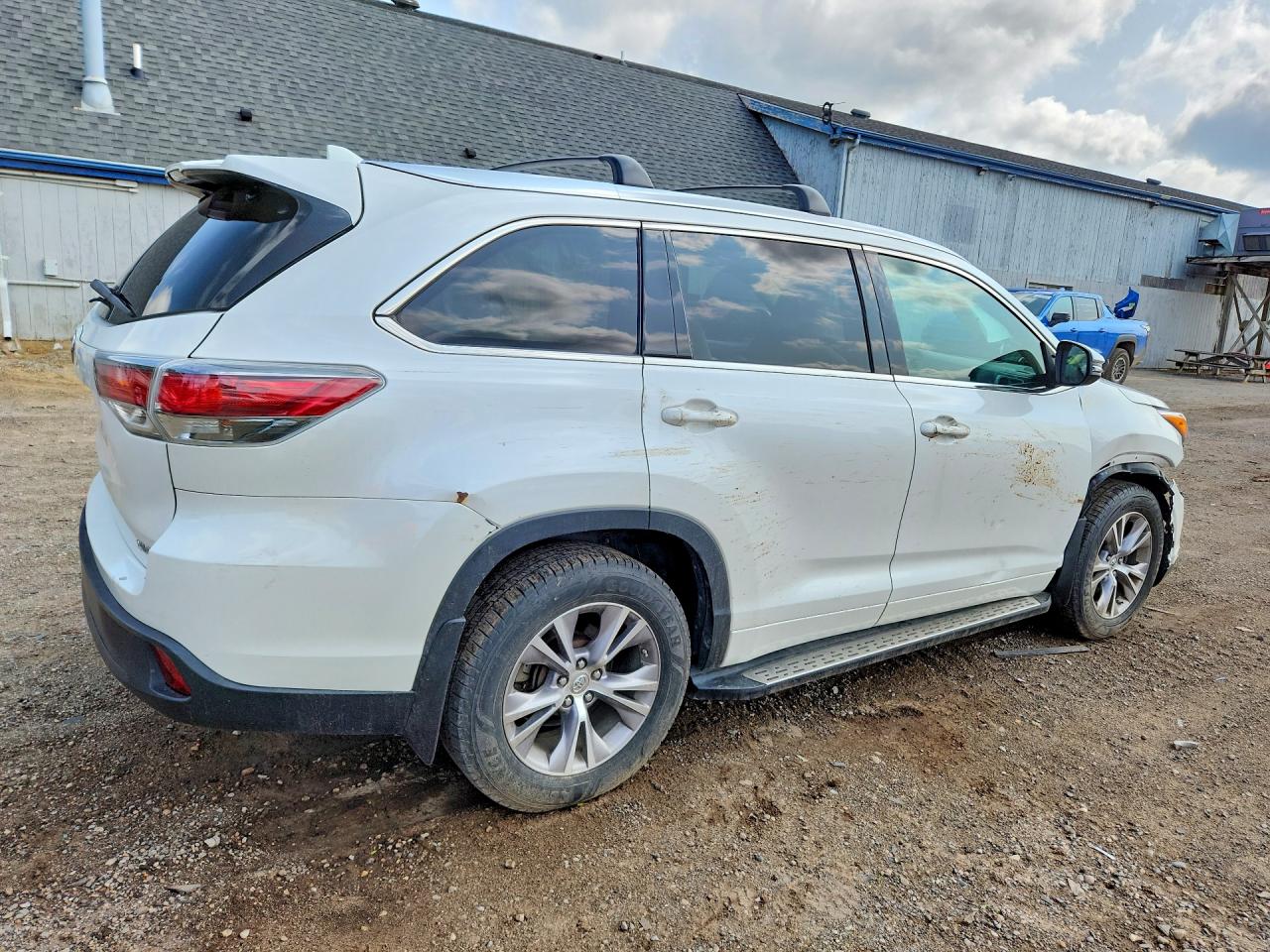 2015 Toyota Highlander Xle White vin: 5TDKKRFH5FS085217