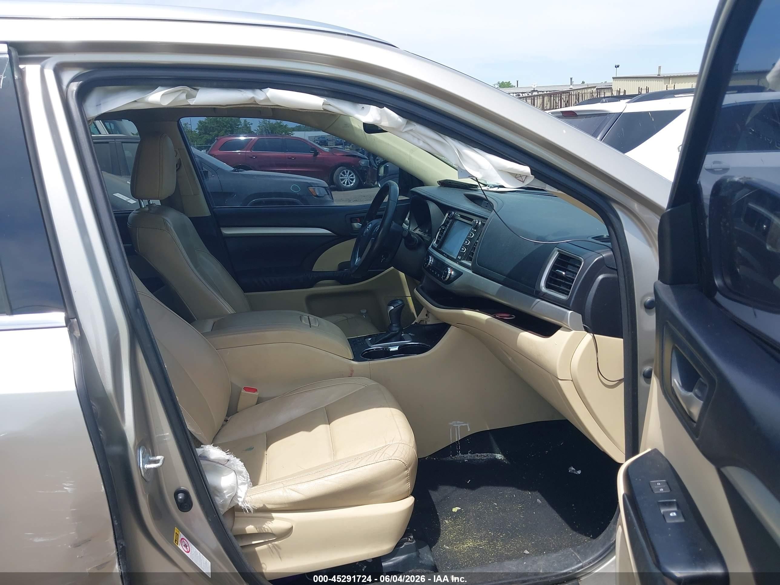 2015 Toyota Highlander Xle V6 Champagne vin: 5TDKKRFH5FS095584