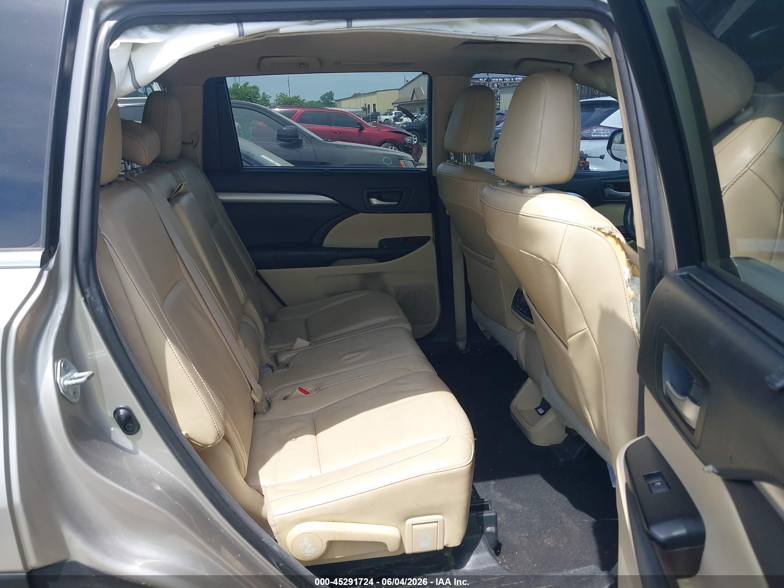 2015 Toyota Highlander Xle V6 Champagne vin: 5TDKKRFH5FS095584