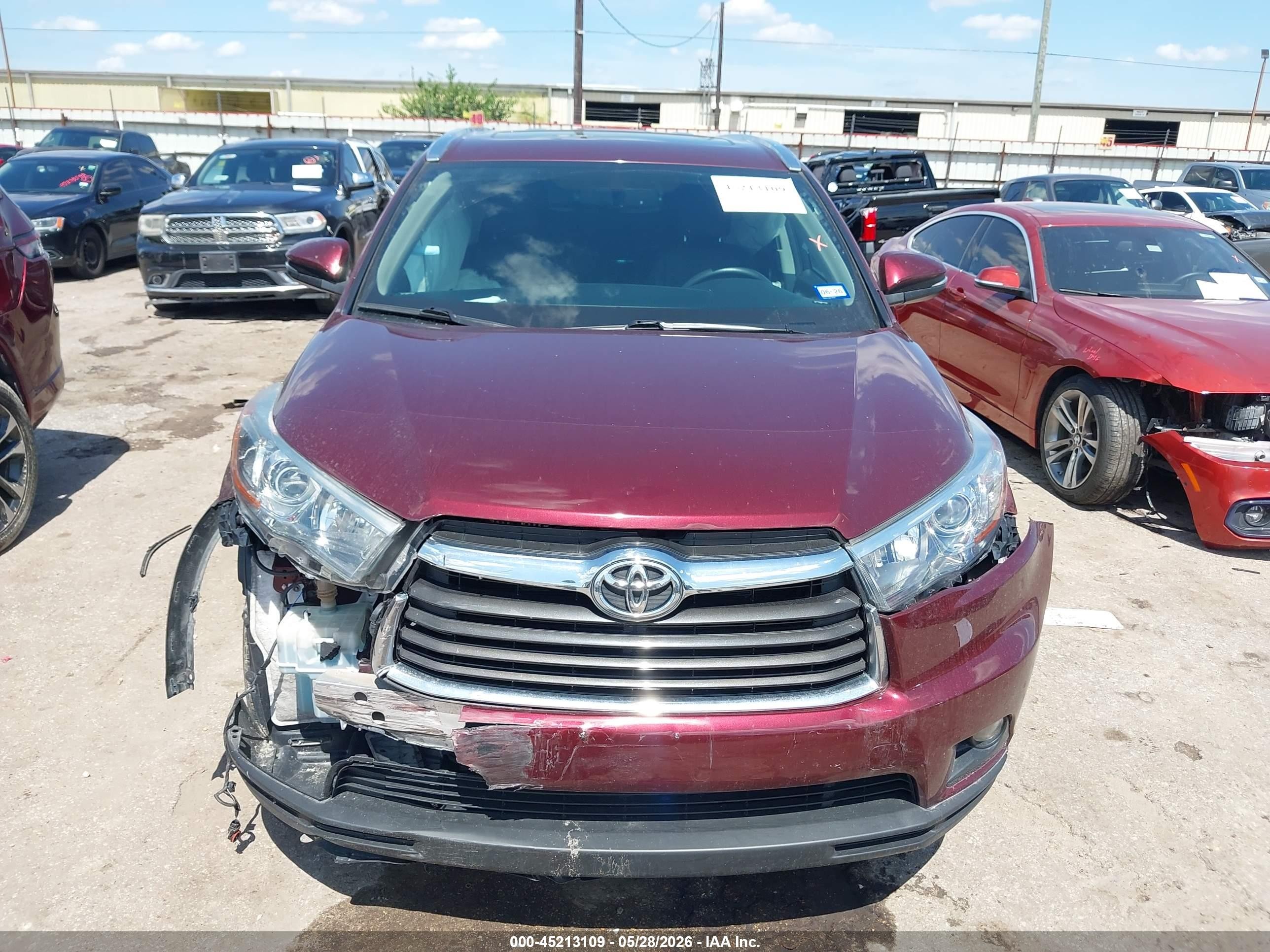 2015 Toyota Highlander Xle V6 Red vin: 5TDKKRFH5FS096167