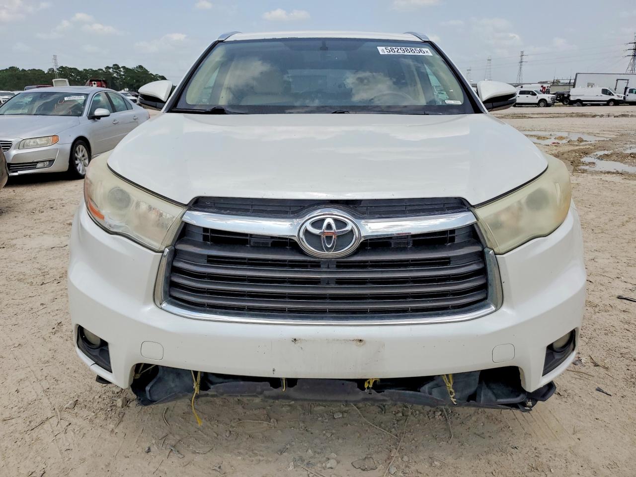 2014 Toyota Highlander Xle White vin: 5TDKKRFH6ES020715