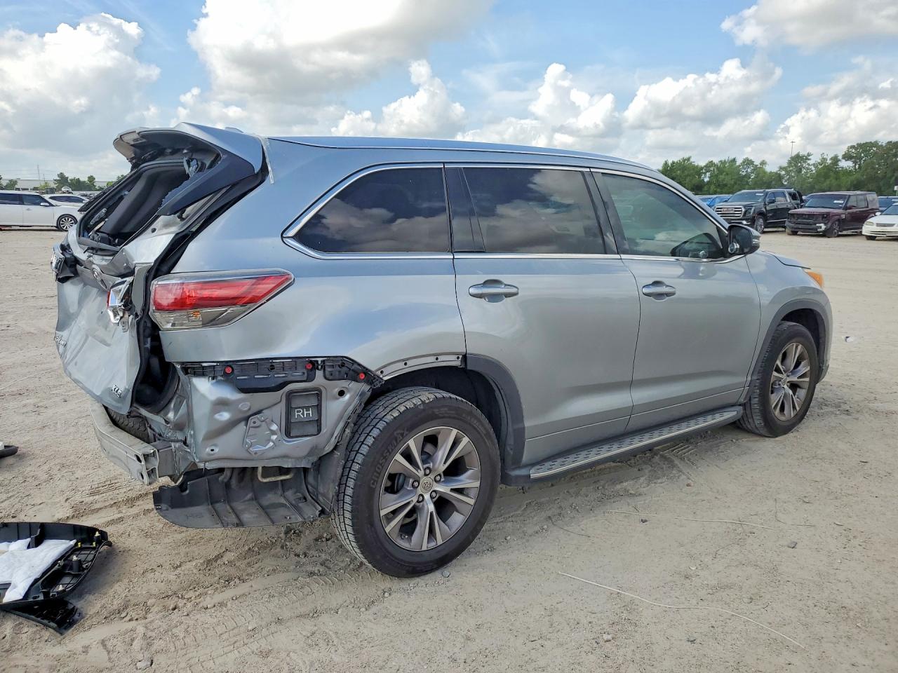 2014 Toyota Highlander Xle Gray vin: 5TDKKRFH6ES031908