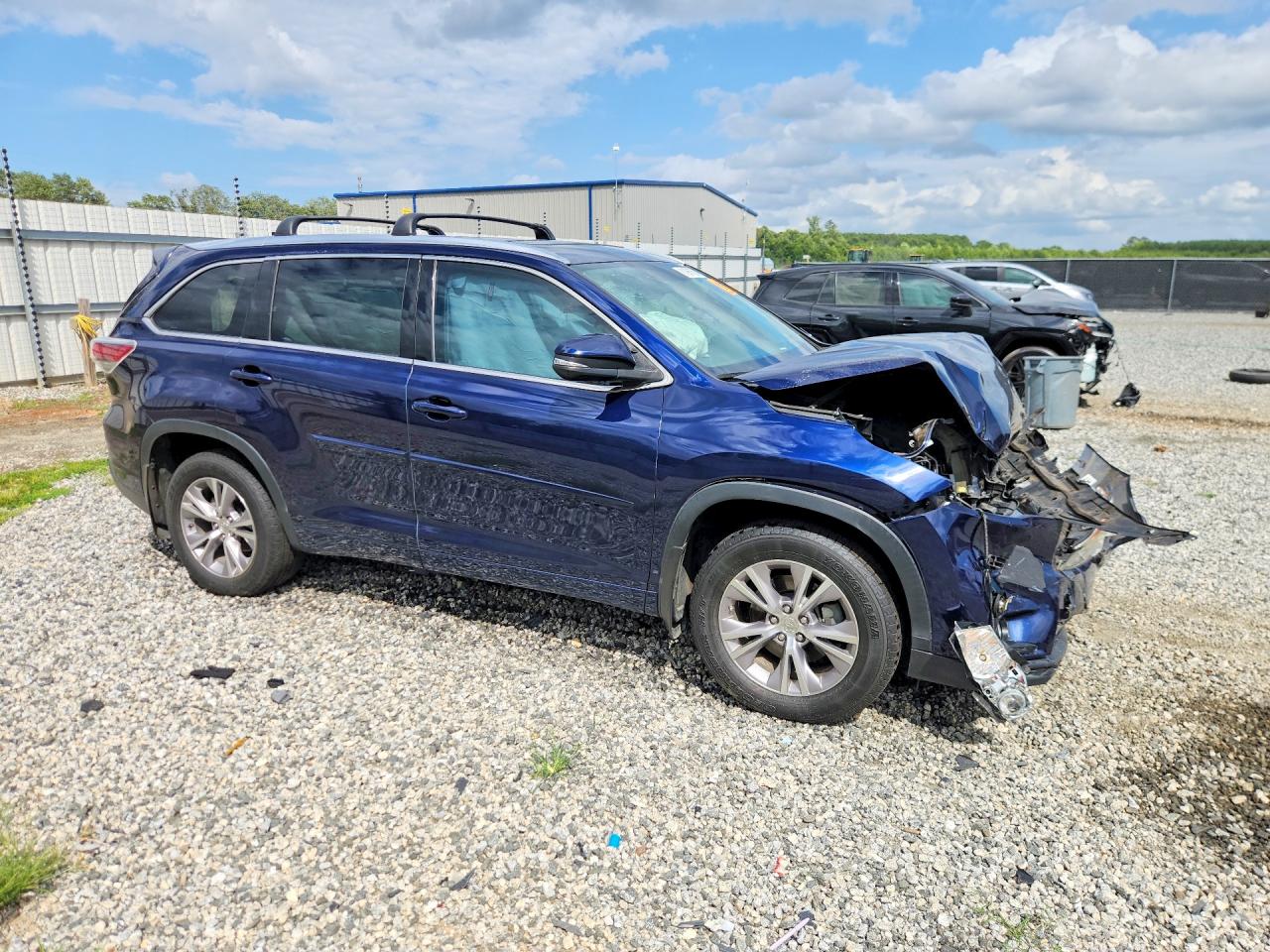 2015 Toyota Highlander Xle Blue vin: 5TDKKRFH6FS069768