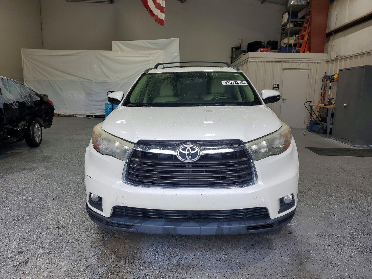 2016 Toyota Highlander Xle White vin: 5TDKKRFH6GS160010