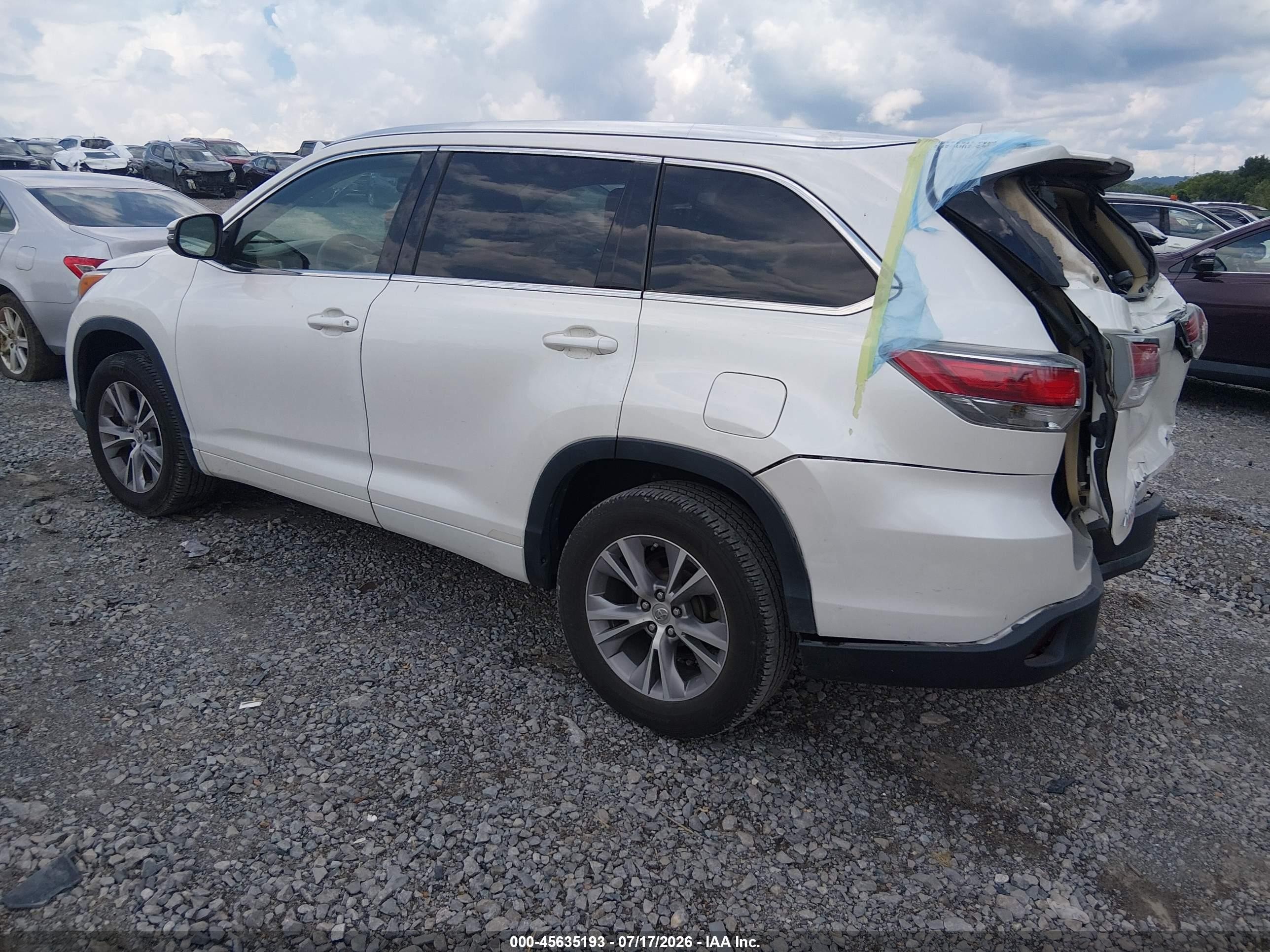 2015 Toyota Highlander Xle V6 Бежевый vin: 5TDKKRFH7FS038819