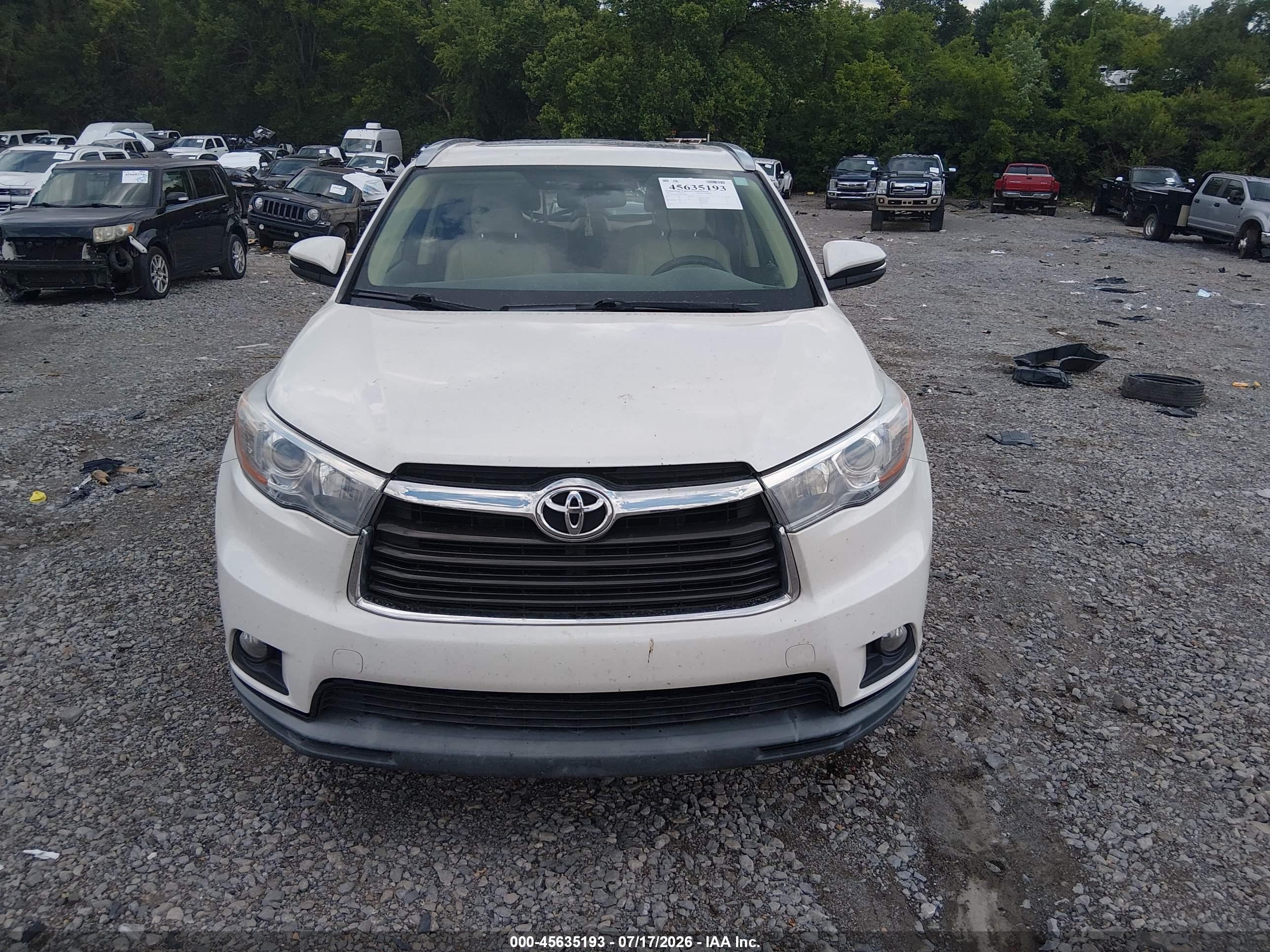 2015 Toyota Highlander Xle V6 Бежевый vin: 5TDKKRFH7FS038819