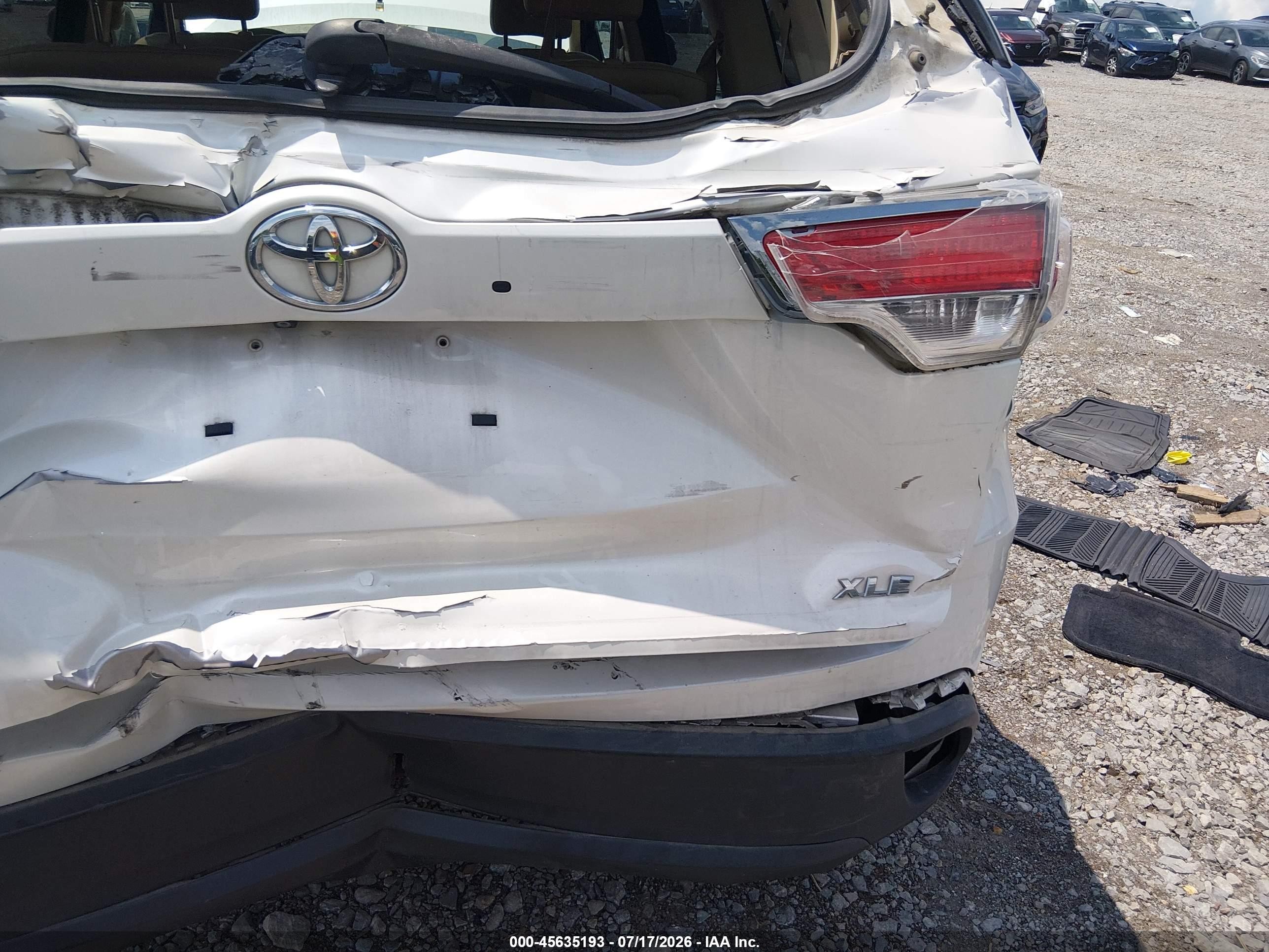 2015 Toyota Highlander Xle V6 Бежевый vin: 5TDKKRFH7FS038819