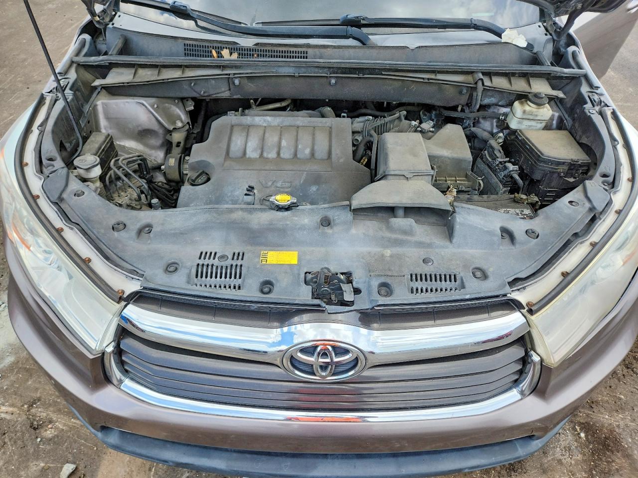 2015 Toyota Highlander Xle Tan vin: 5TDKKRFH7FS046872