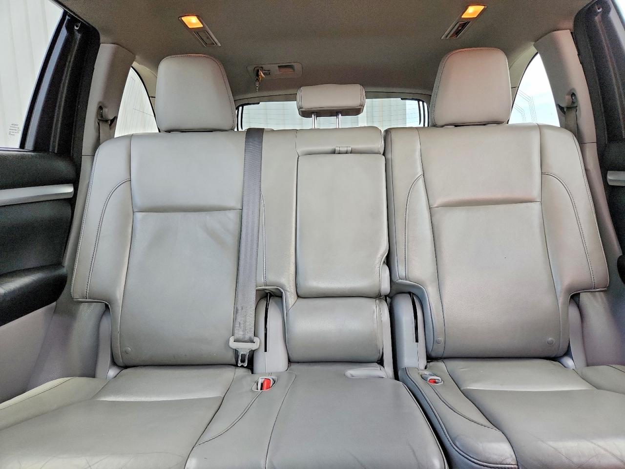 2015 Toyota Highlander Xle Tan vin: 5TDKKRFH7FS046872