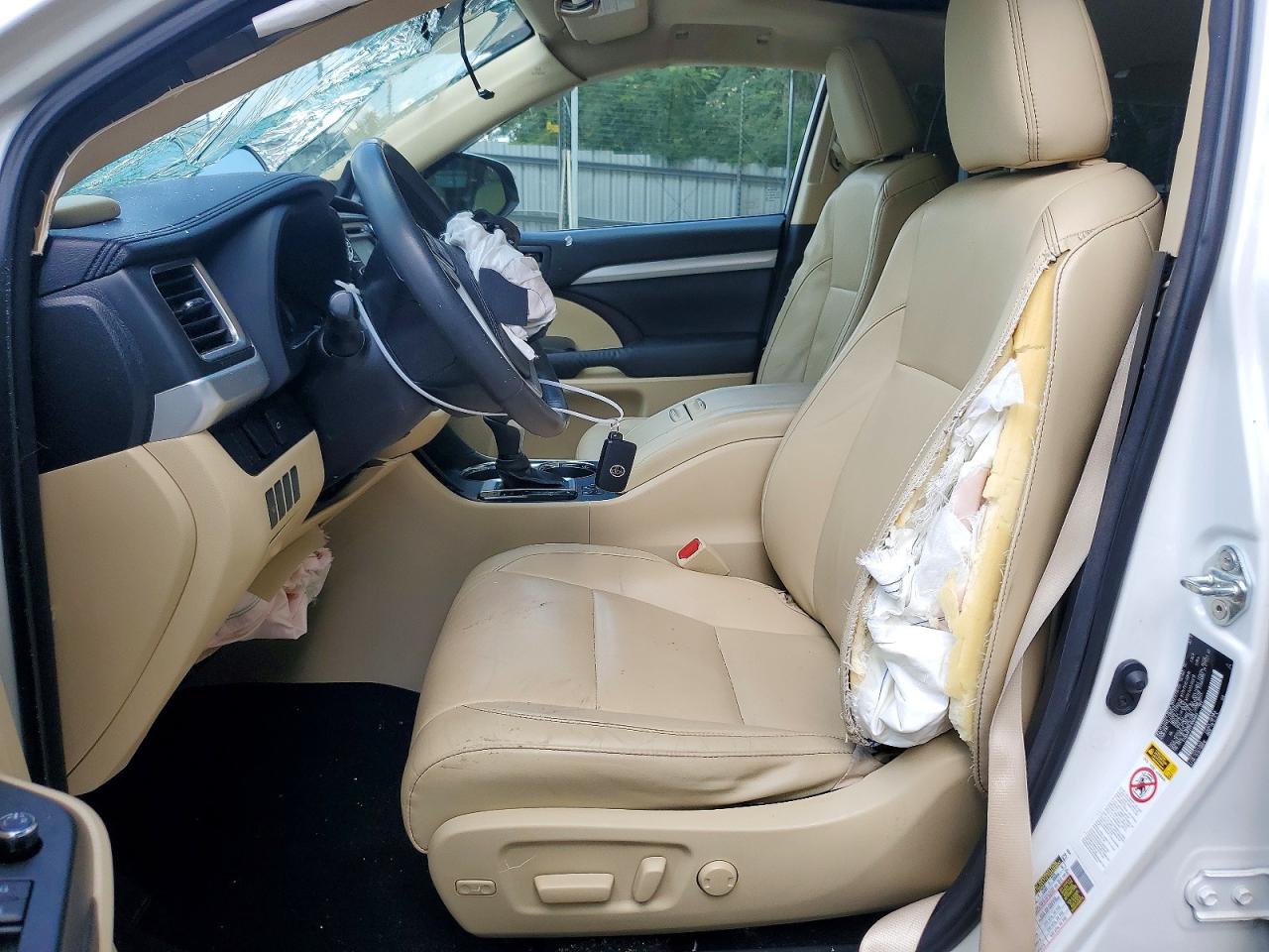 2015 Toyota Highlander Xle White vin: 5TDKKRFH7FS069889