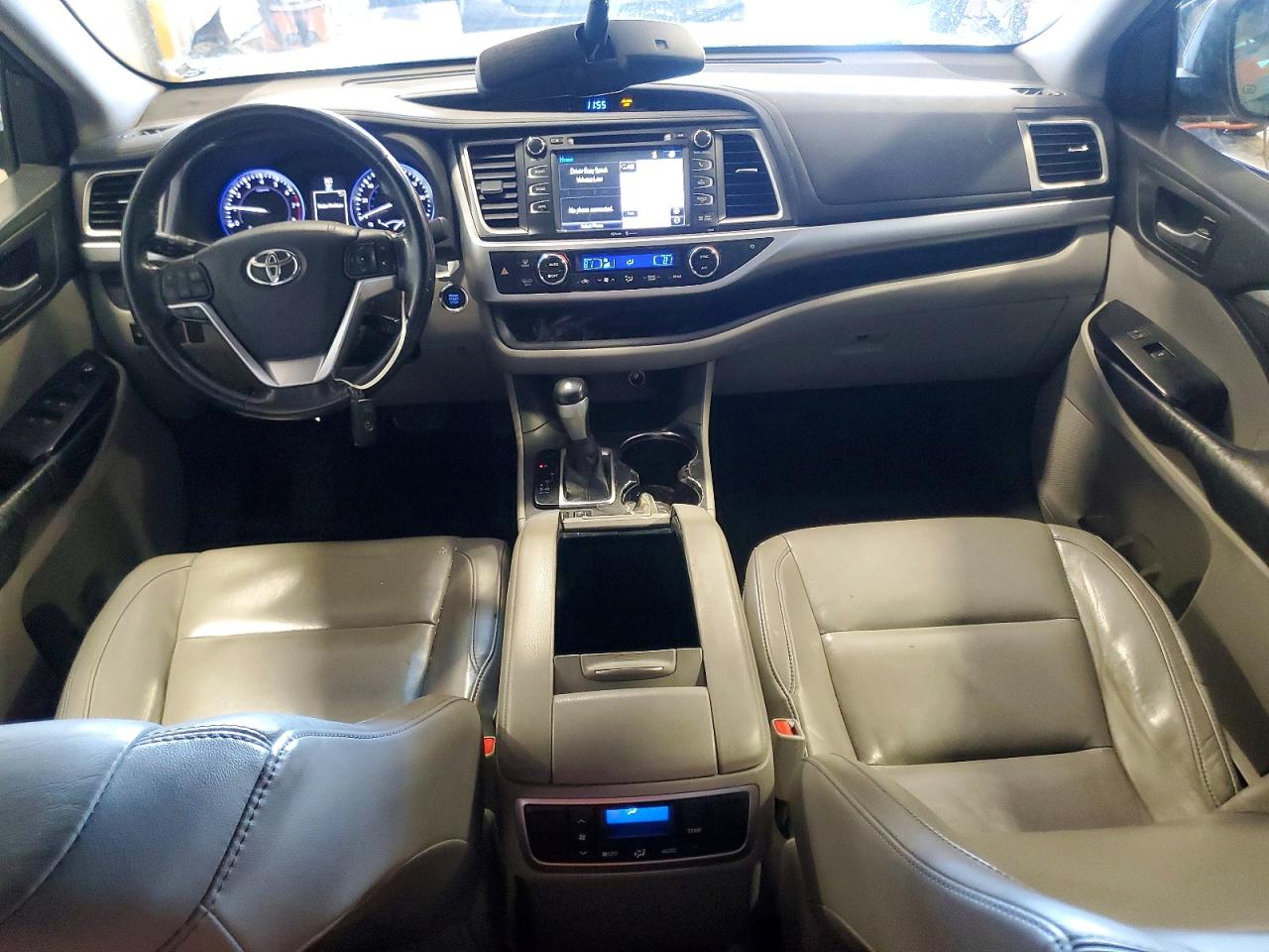 2015 Toyota Highlander Xle White vin: 5TDKKRFH7FS097689