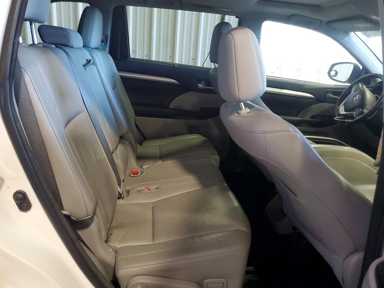 2015 Toyota Highlander Xle White vin: 5TDKKRFH7FS097689
