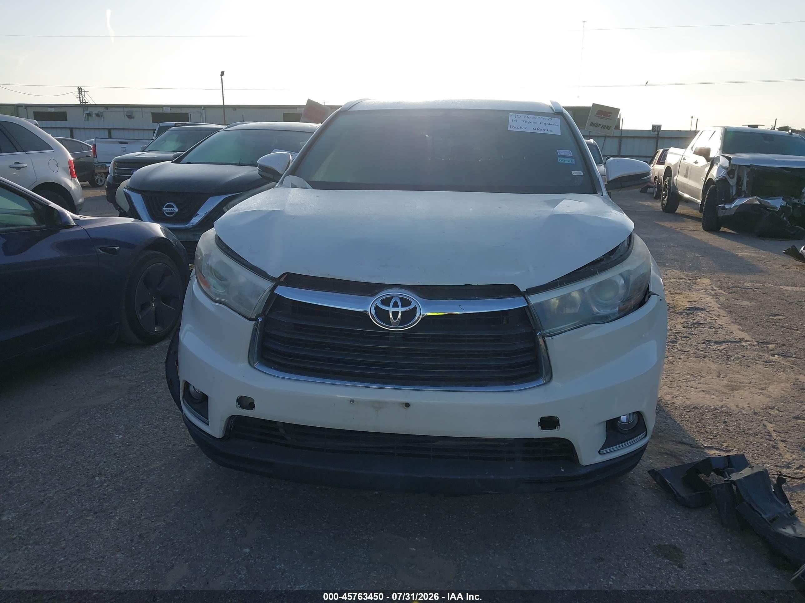 2014 Toyota Highlander Xle V6 Белый vin: 5TDKKRFH8ES004502