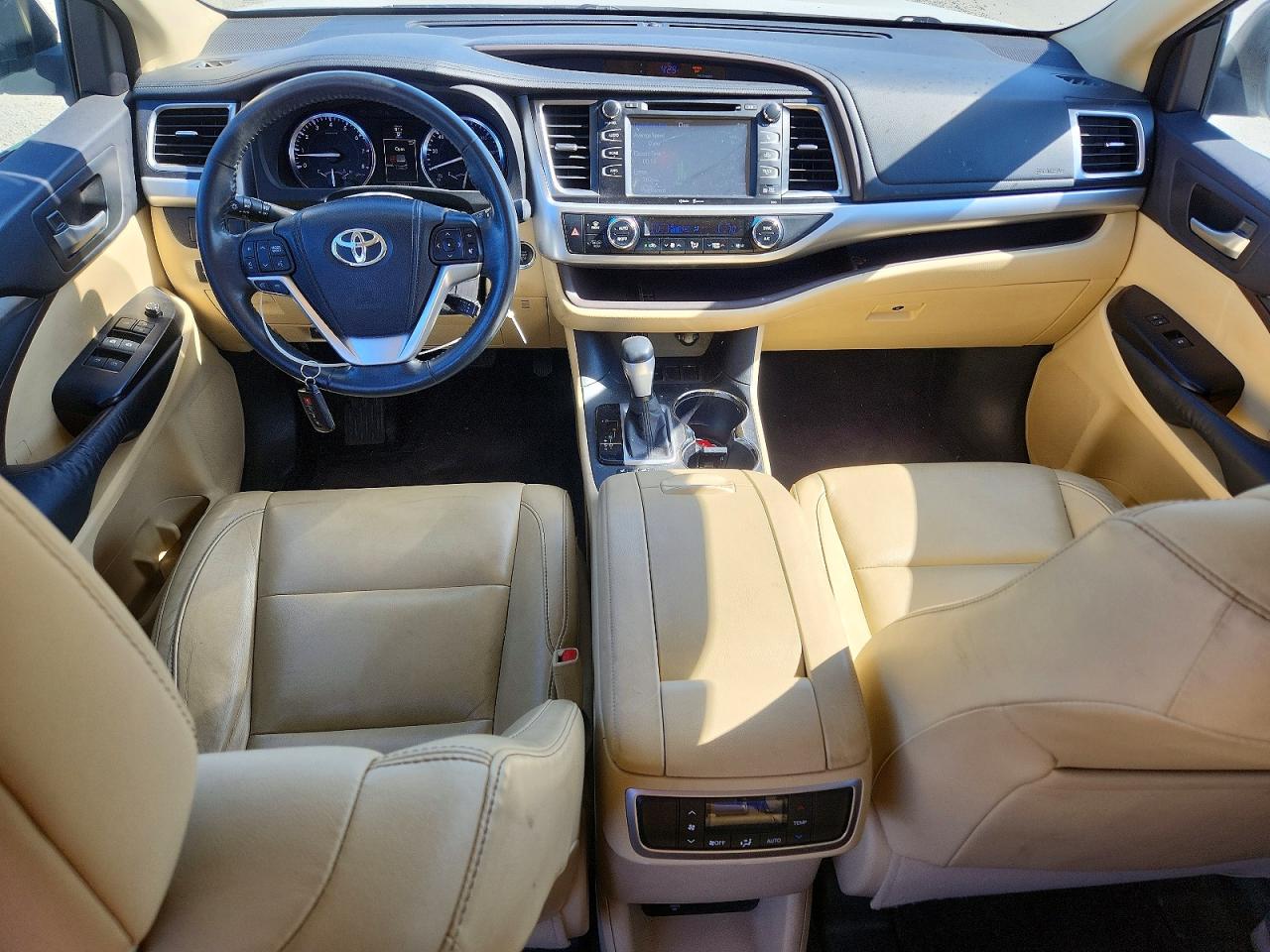 2014 Toyota Highlander Xle White vin: 5TDKKRFH8ES029092