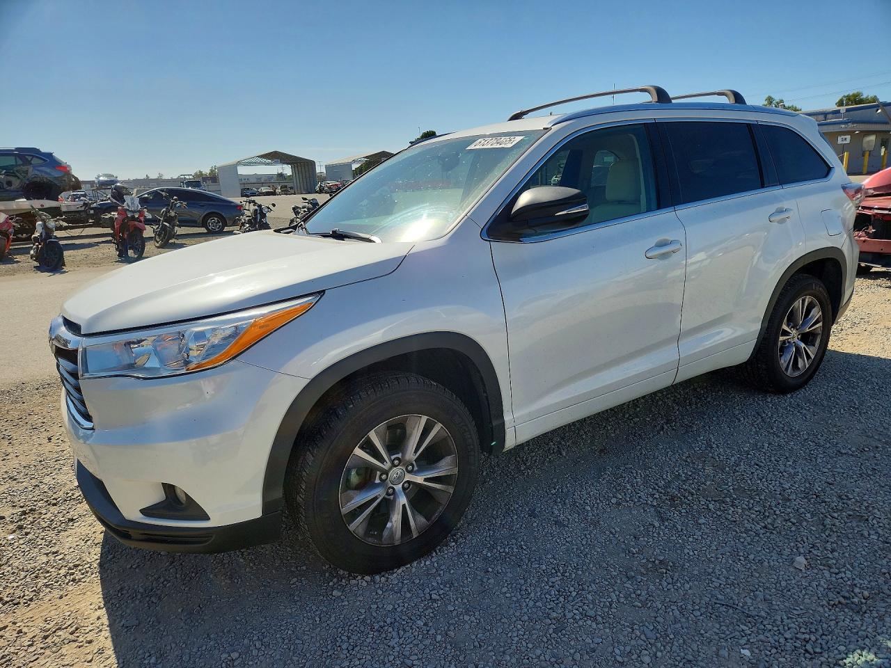 2014 Toyota Highlander Xle White vin: 5TDKKRFH8ES029092