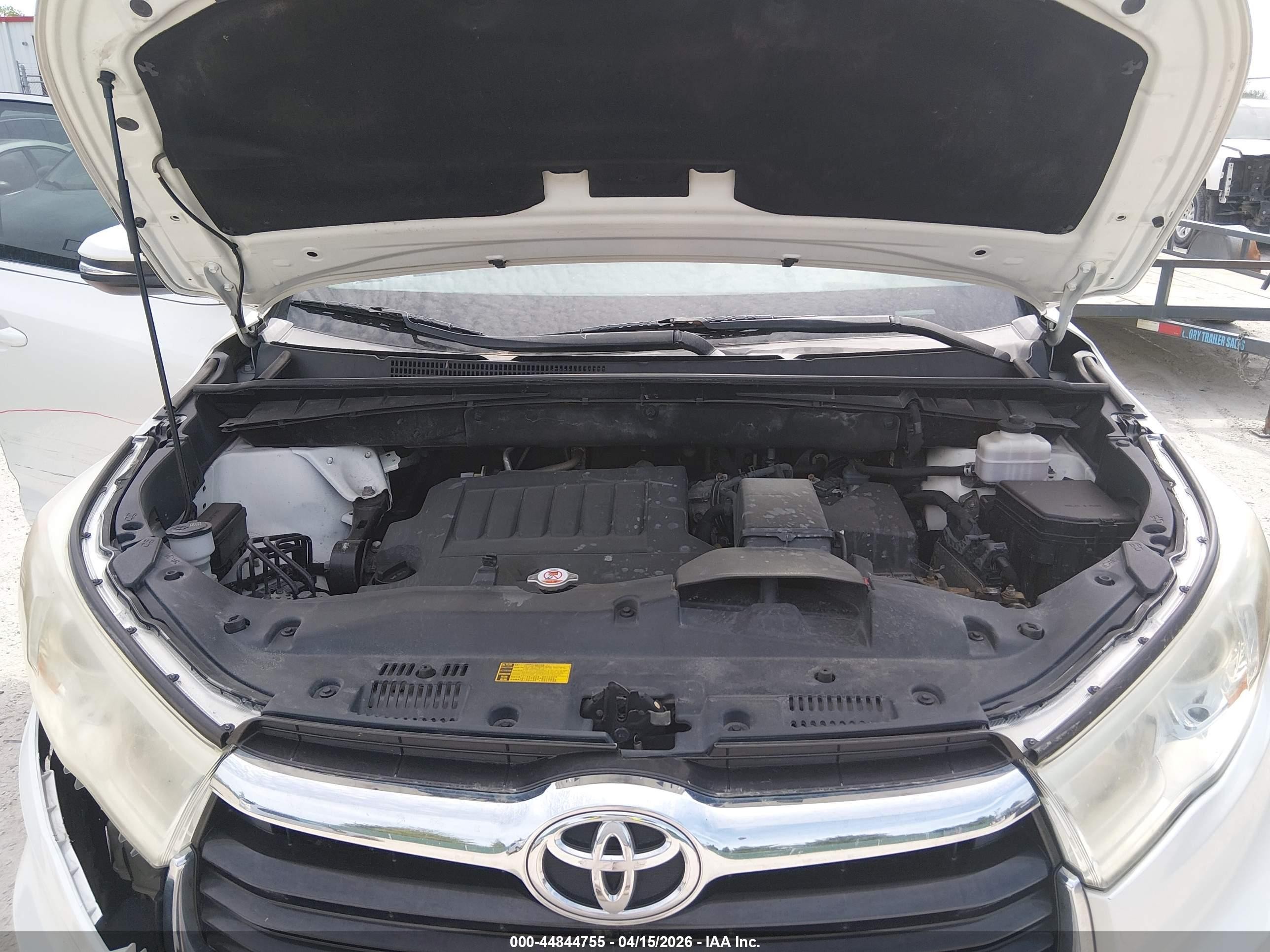 2014 Toyota Highlander Xle V6 White vin: 5TDKKRFH8ES029562