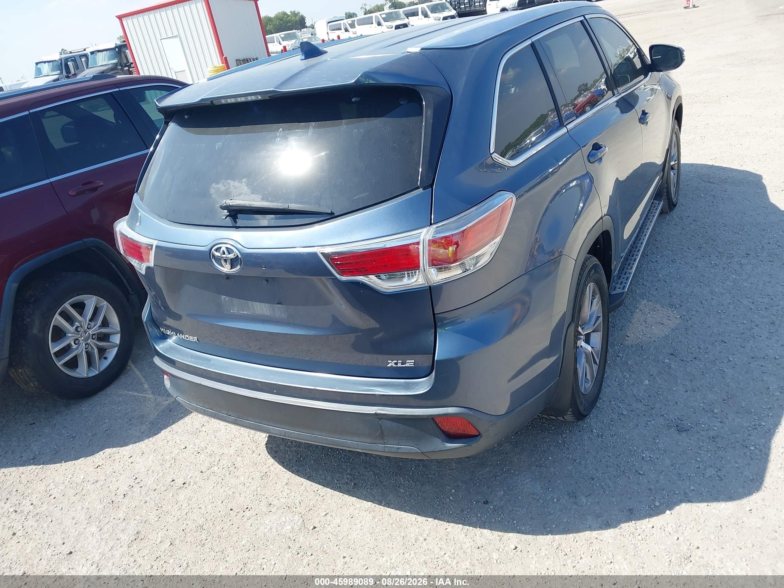 2015 Toyota Highlander Xle V6 Light Blue vin: 5TDKKRFH8FS055757