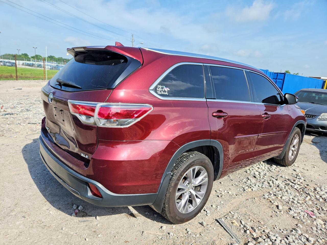 2015 Toyota Highlander Xle Burgundy vin: 5TDKKRFH8FS059565