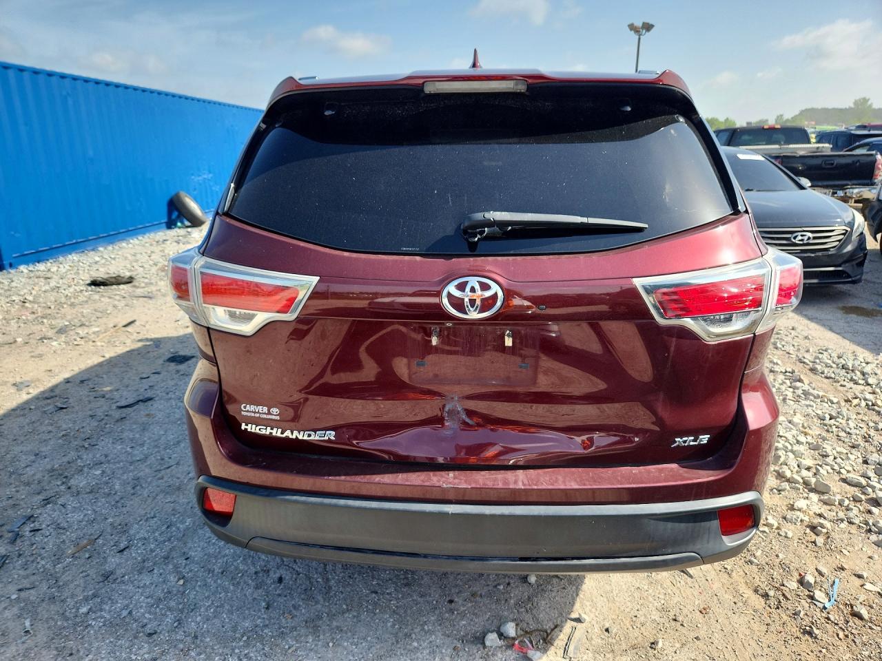 2015 Toyota Highlander Xle Burgundy vin: 5TDKKRFH8FS059565