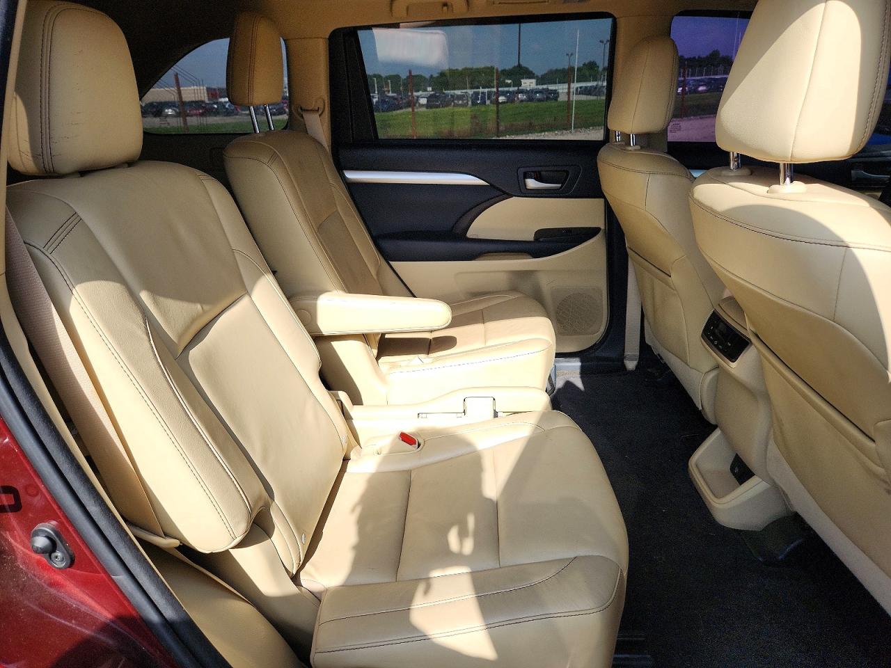 2015 Toyota Highlander Xle Burgundy vin: 5TDKKRFH8FS059565