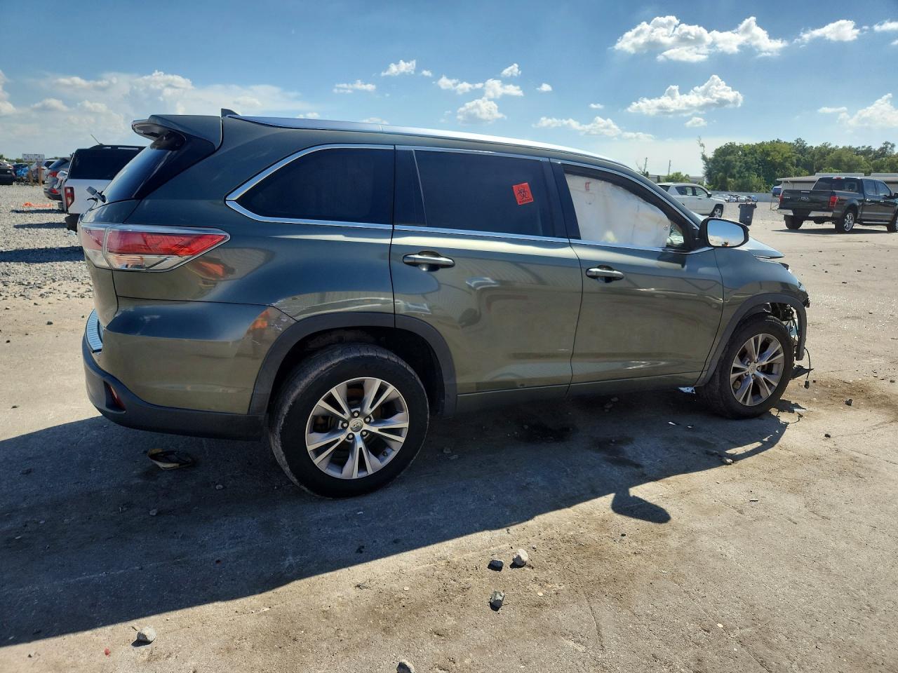 2015 Toyota Highlander Xle Green vin: 5TDKKRFH8FS090833