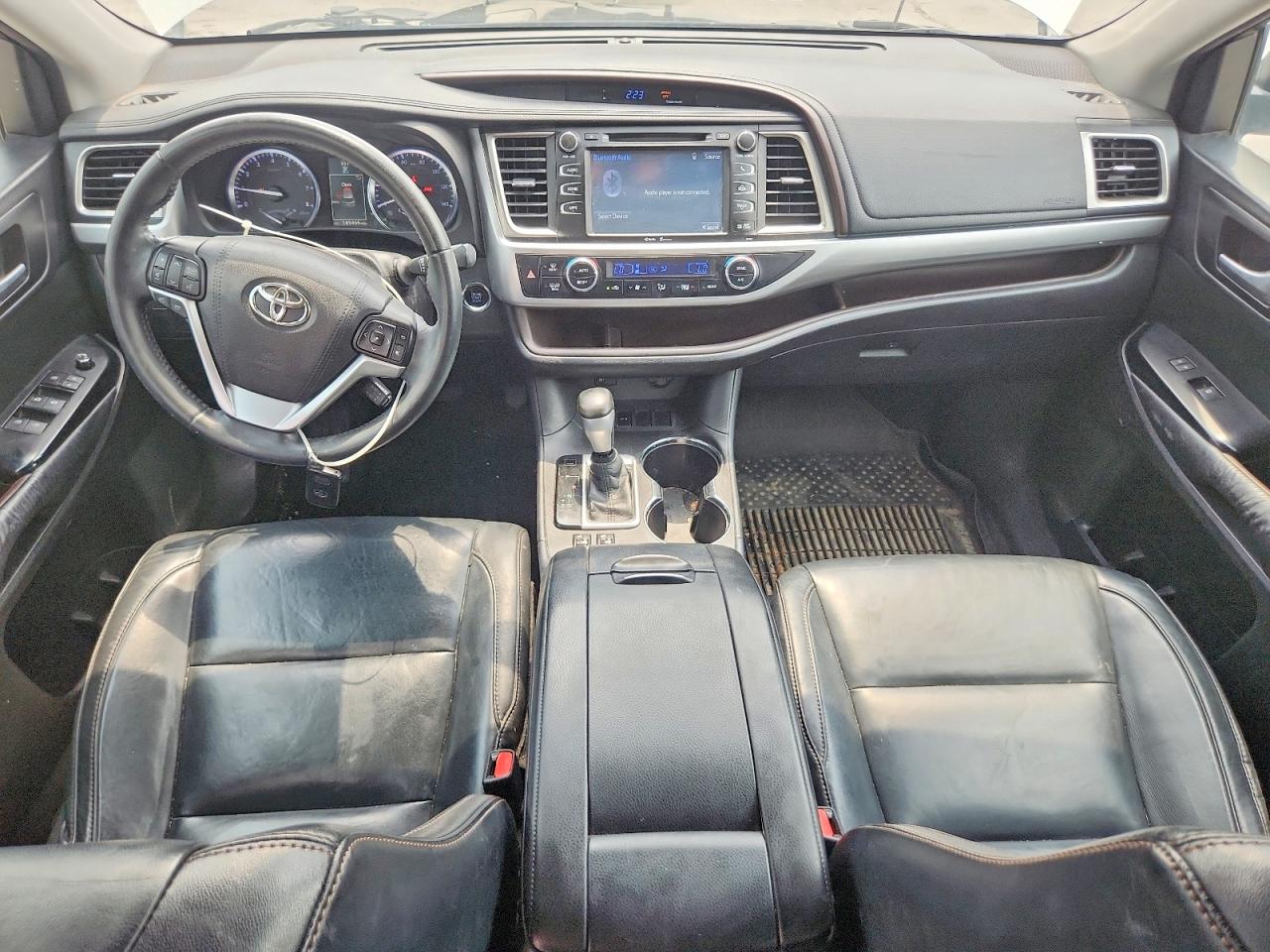 2015 Toyota Highlander Xle White vin: 5TDKKRFH8FS113284