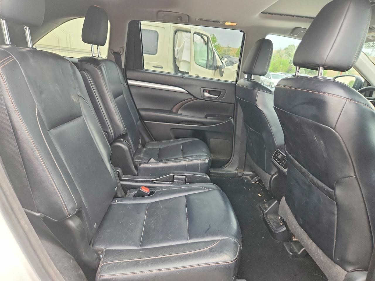 2015 Toyota Highlander Xle White vin: 5TDKKRFH8FS113284