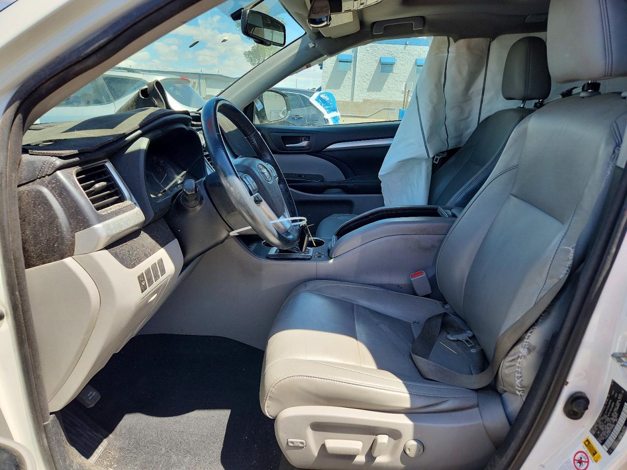 2015 Toyota Highlander Xle White vin: 5TDKKRFH8FS119750