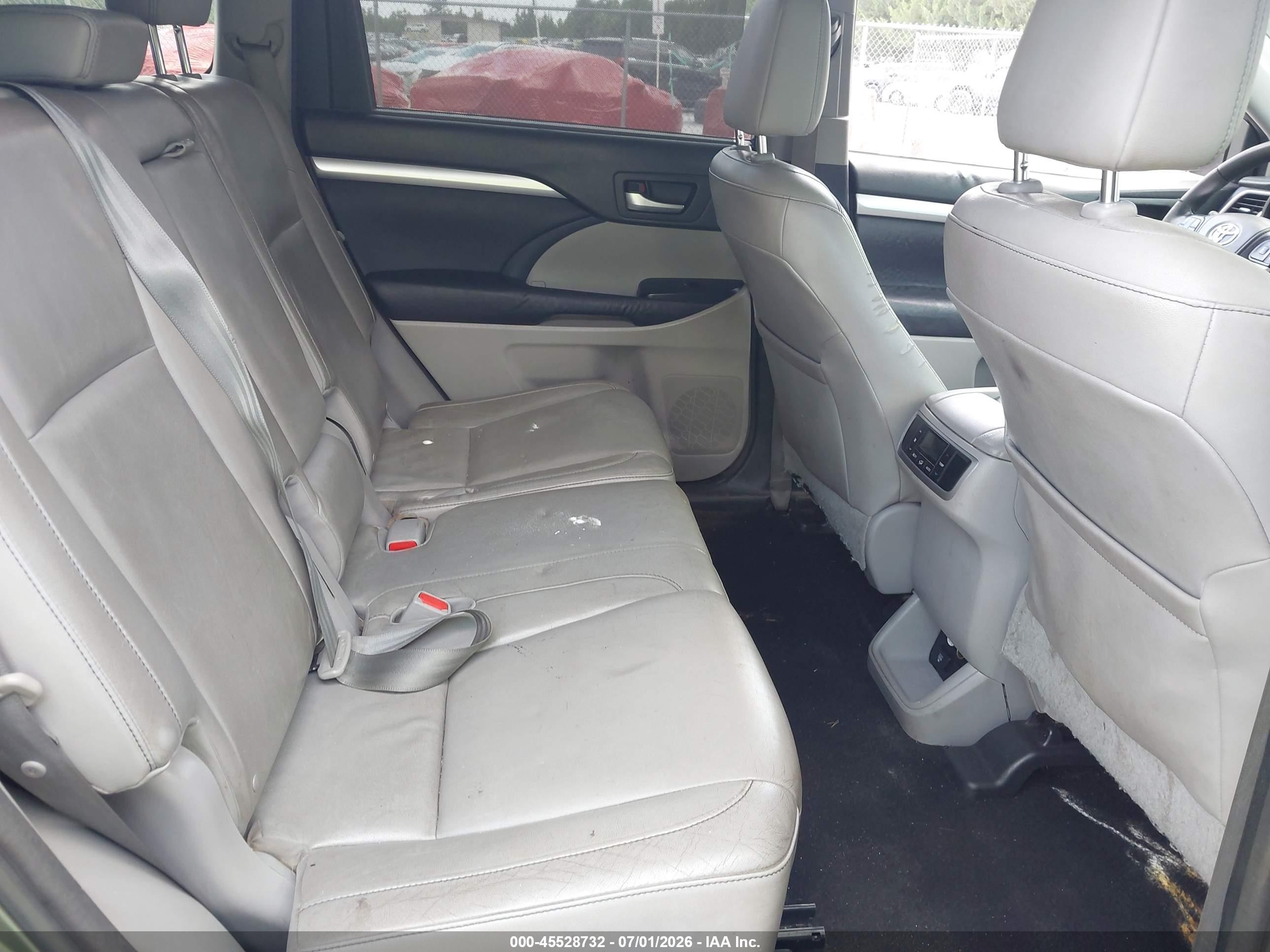2014 Toyota Highlander Xle V6 Green vin: 5TDKKRFH9ES007652