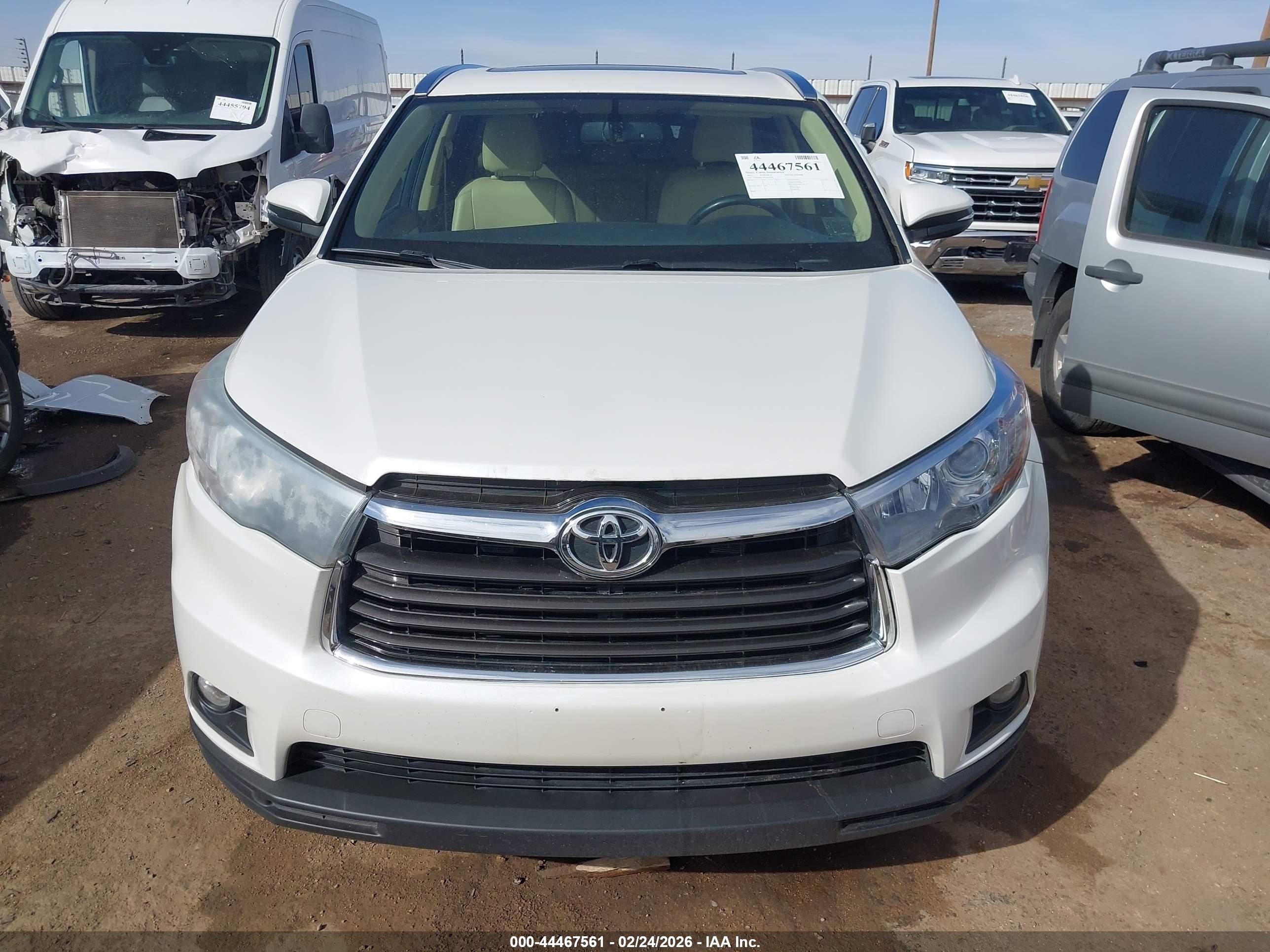 2015 Toyota Highlander Xle V6 White vin: 5TDKKRFH9FS076794