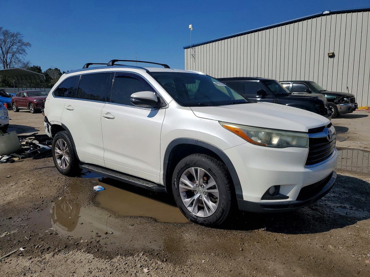 2015 Toyota Highlander Xle White vin: 5TDKKRFH9FS088136