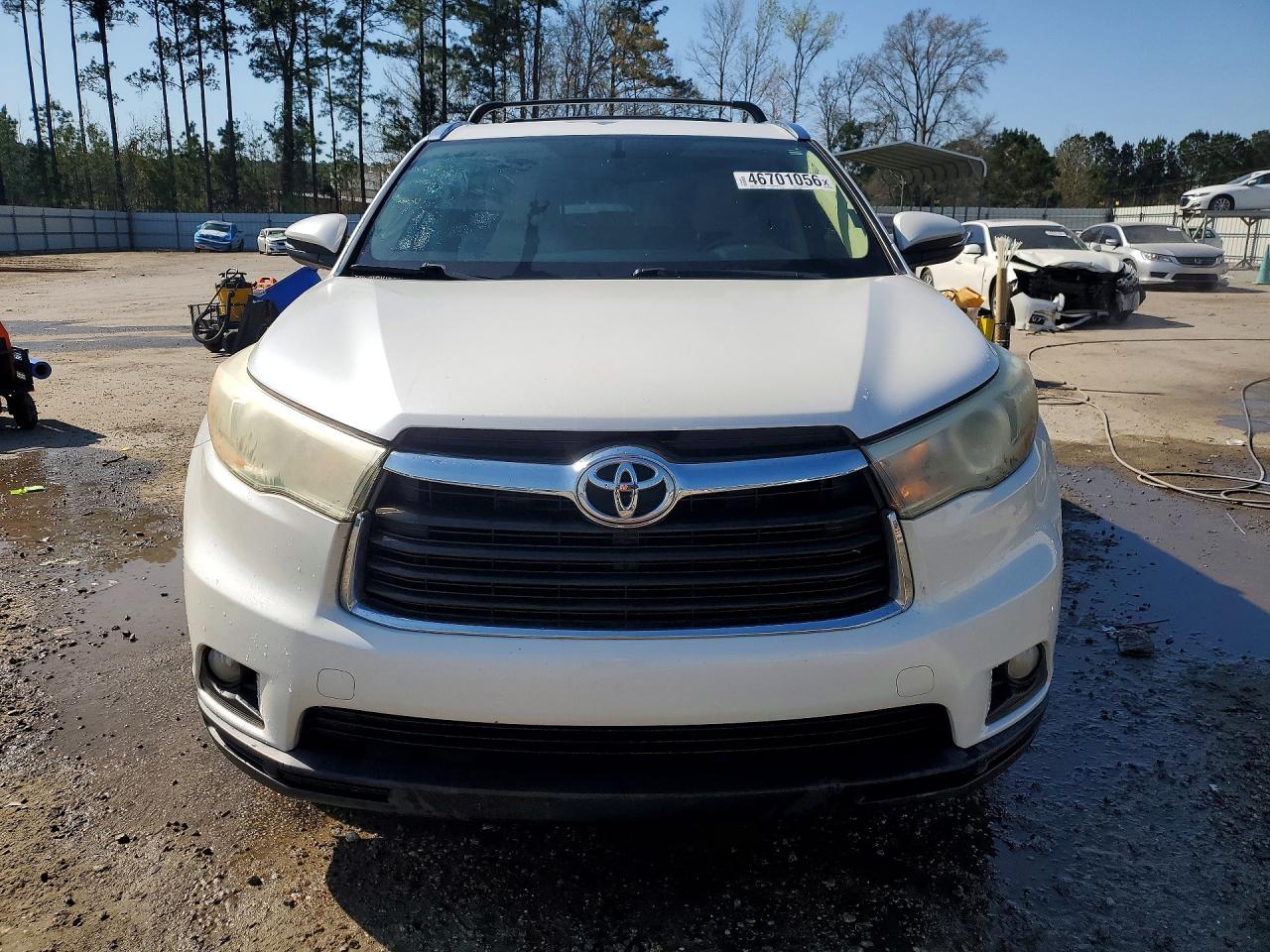 2015 Toyota Highlander Xle White vin: 5TDKKRFH9FS088136