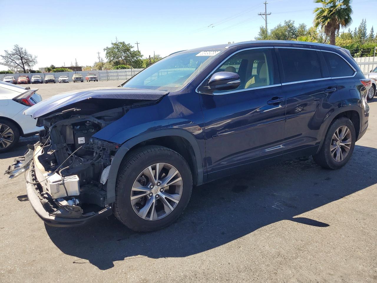 2015 Toyota Highlander Xle Blue vin: 5TDKKRFHXFS076657
