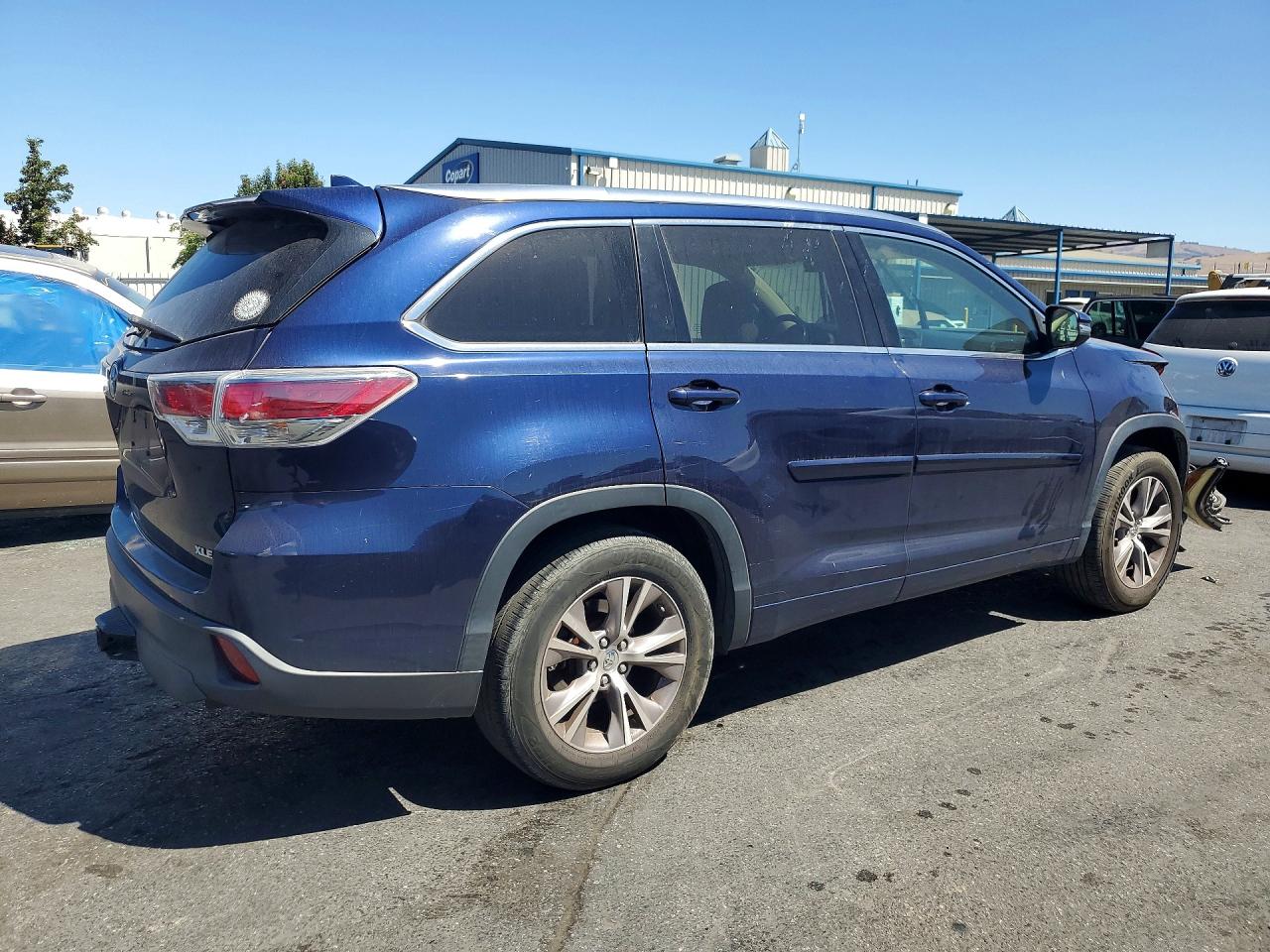 2015 Toyota Highlander Xle Blue vin: 5TDKKRFHXFS076657