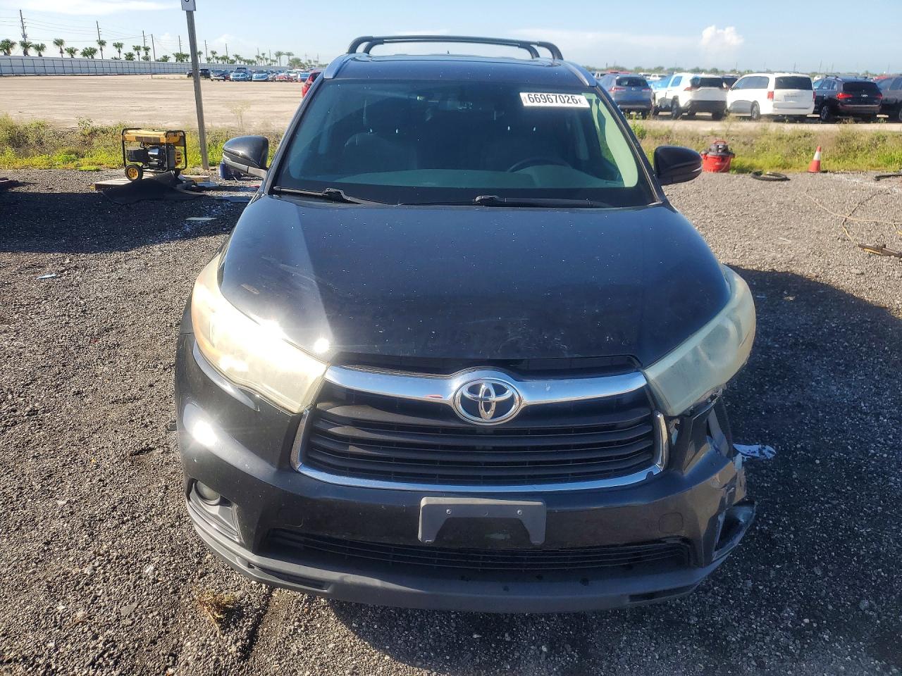 2015 Toyota Highlander Xle Black vin: 5TDKKRFHXFS092695