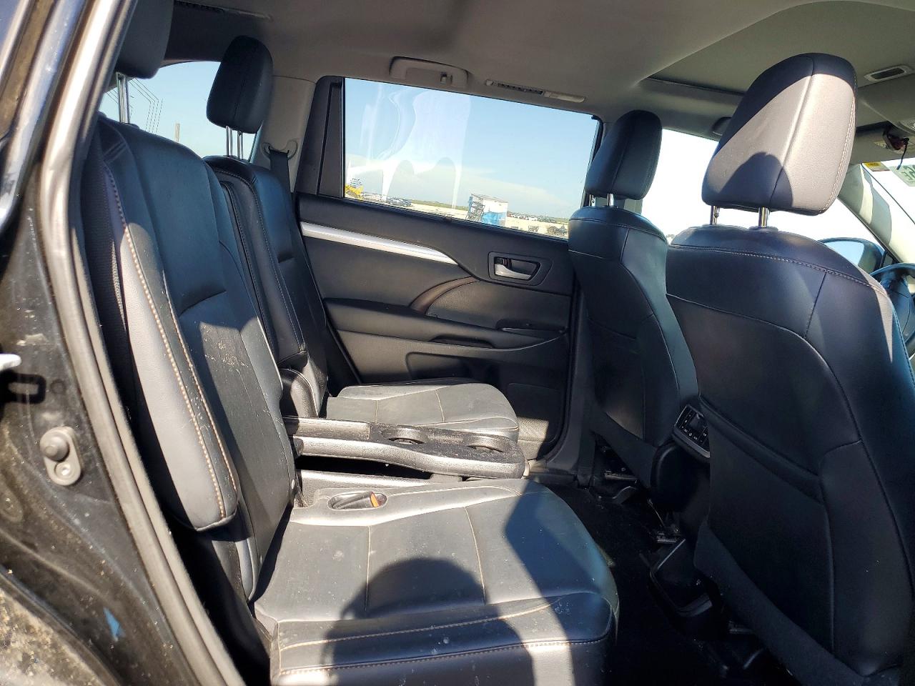 2015 Toyota Highlander Xle Black vin: 5TDKKRFHXFS092695