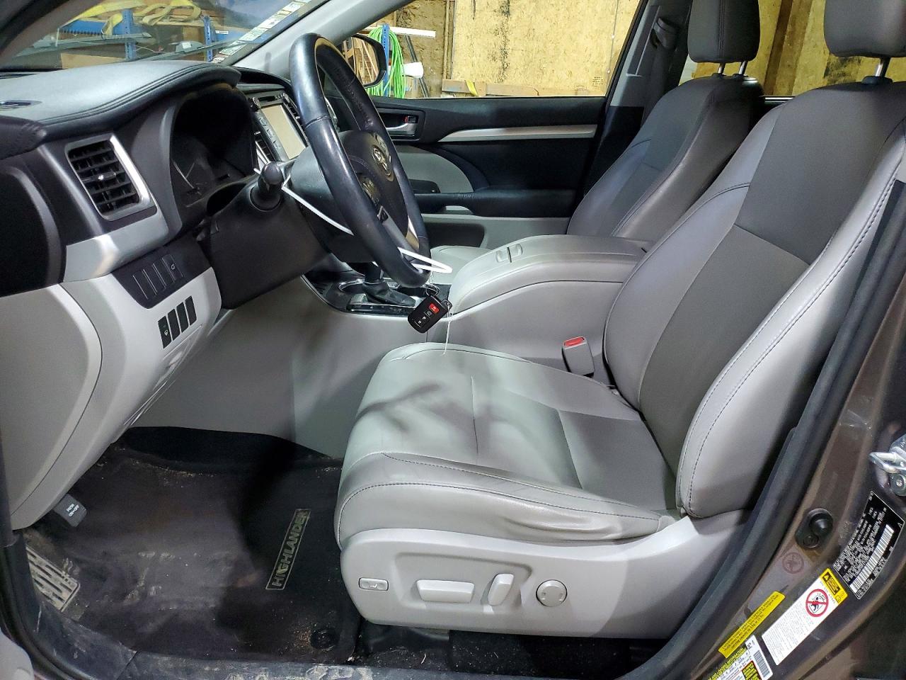 2015 Toyota Highlander Xle Gray vin: 5TDKKRFHXFS112895