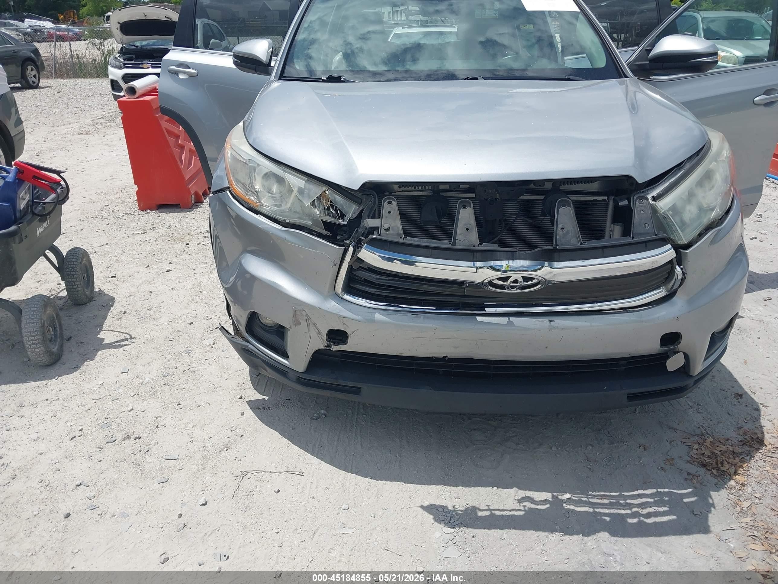 2015 Toyota Highlander Xle V6 Серый vin: 5TDKKRFHXFS115943