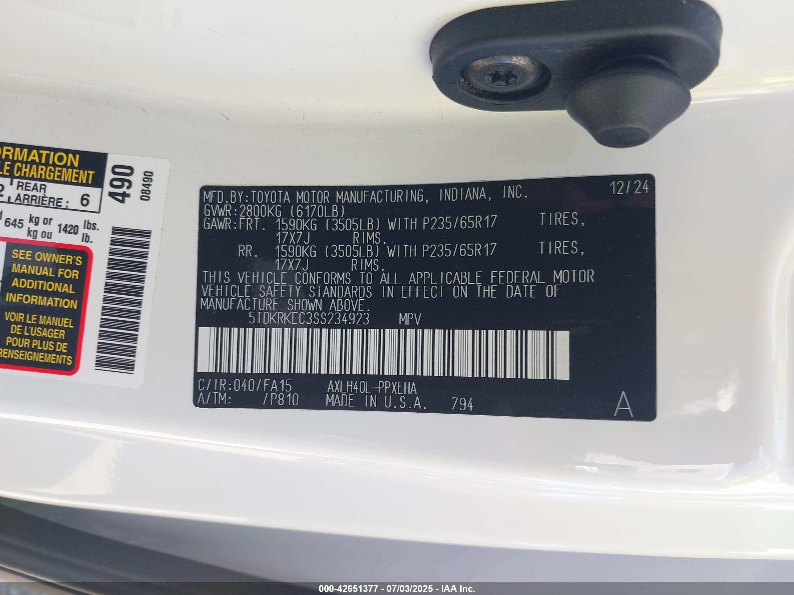 2025 Toyota Sienna Le White vin: 5TDKRKEC3SS234923