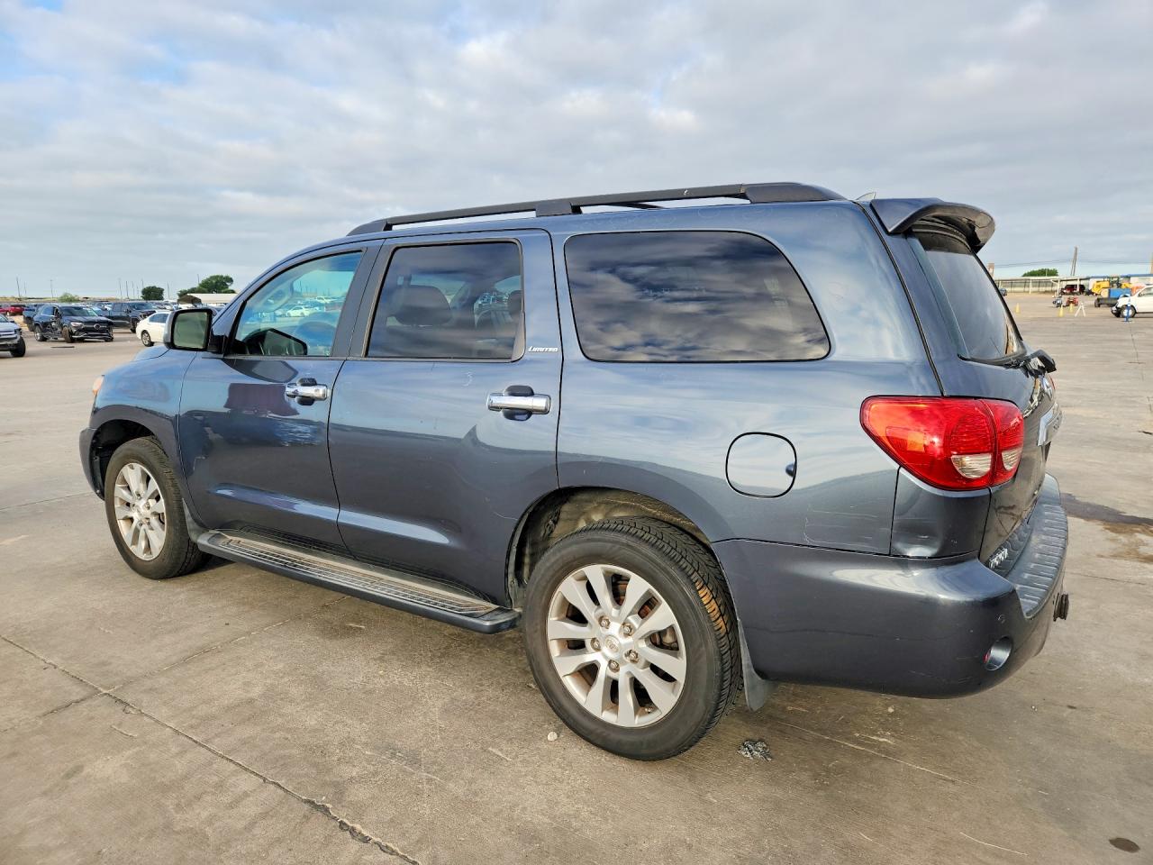 2010 Toyota Sequoia Limited Blue vin: 5TDKY5G11AS024058