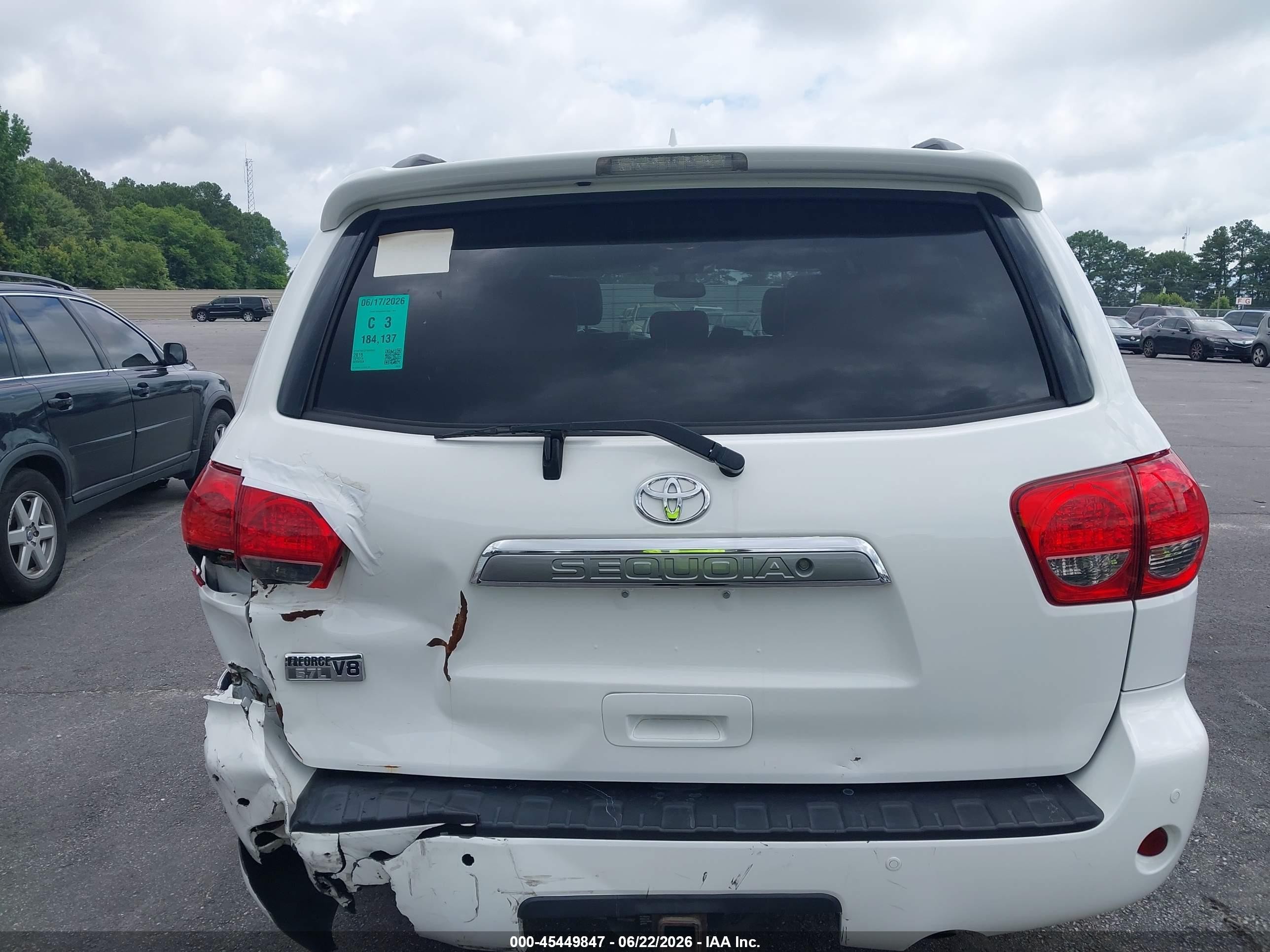 2015 Toyota Sequoia Limited 5.7l V8 White vin: 5TDKY5G12FS059666