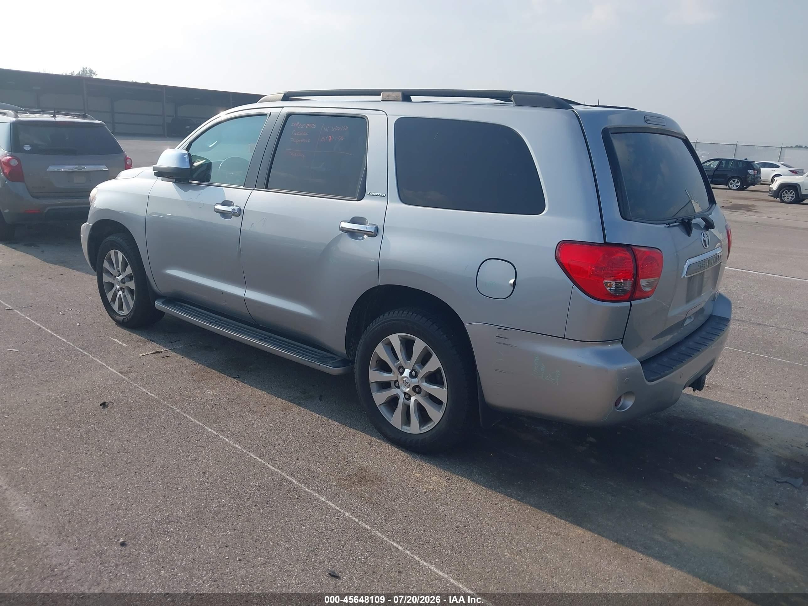 2014 Toyota Sequoia Limited 5.7l V8 Silver vin: 5TDKY5G15ES052015