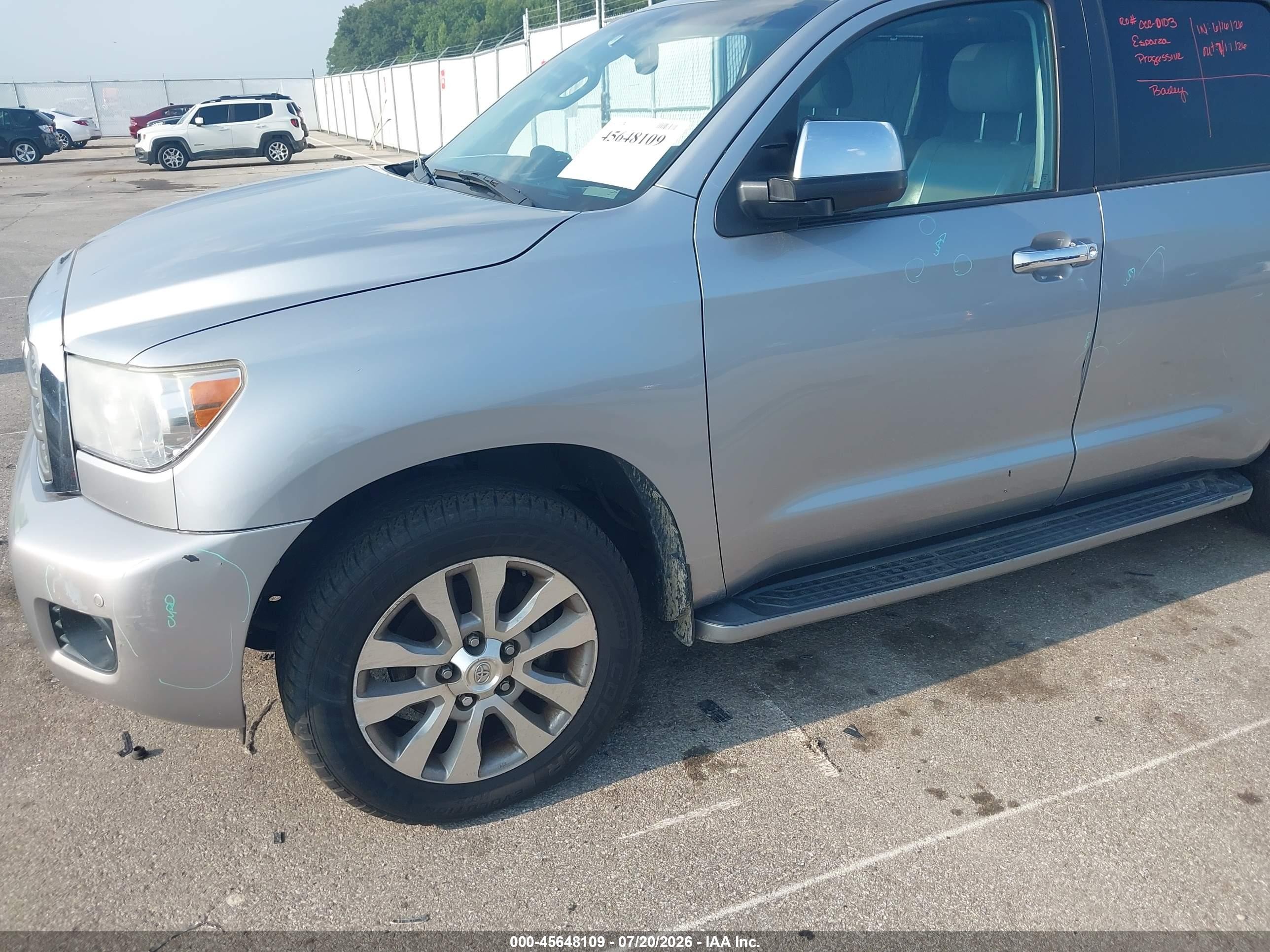 2014 Toyota Sequoia Limited 5.7l V8 Silver vin: 5TDKY5G15ES052015