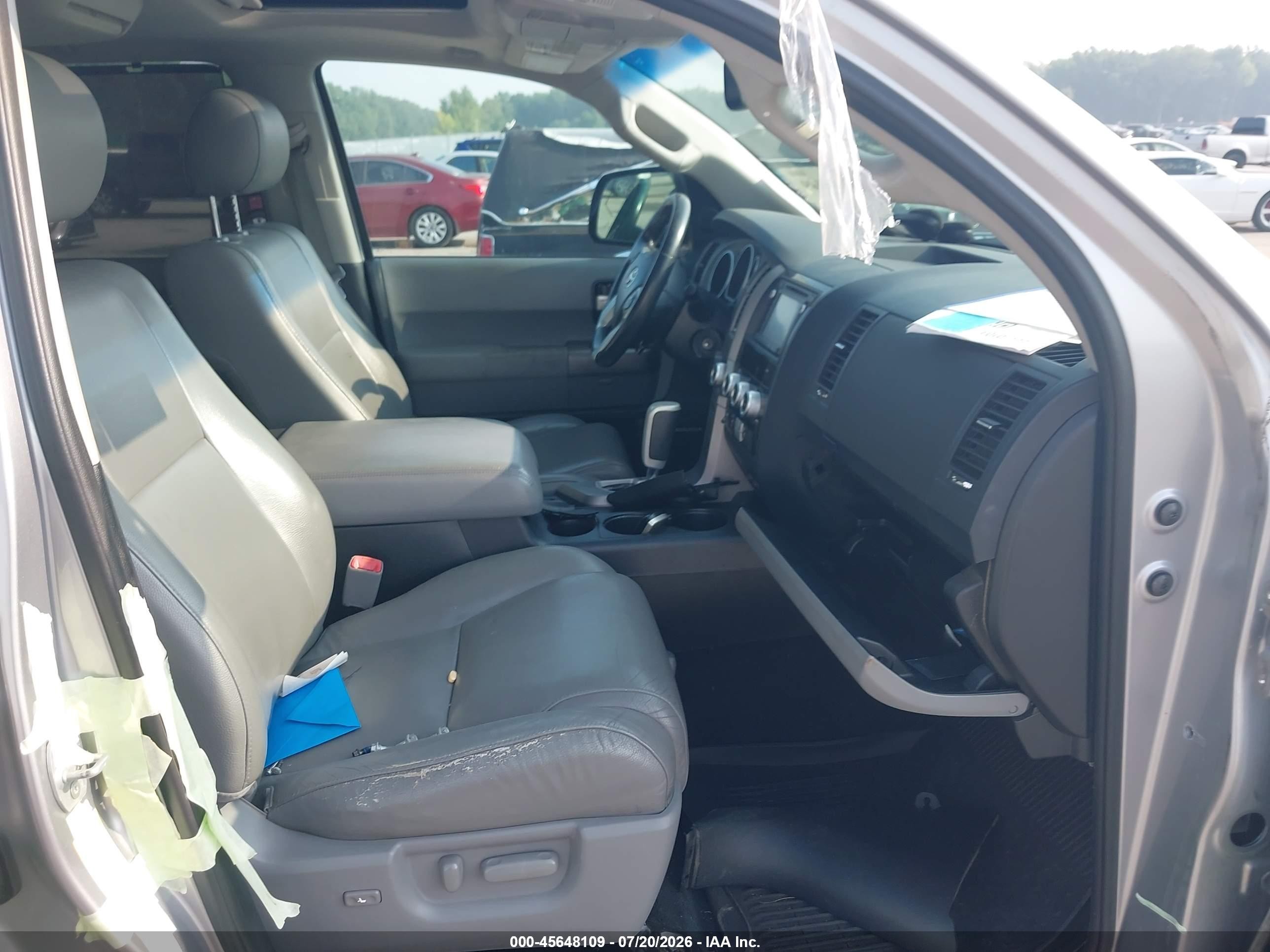 2014 Toyota Sequoia Limited 5.7l V8 Silver vin: 5TDKY5G15ES052015