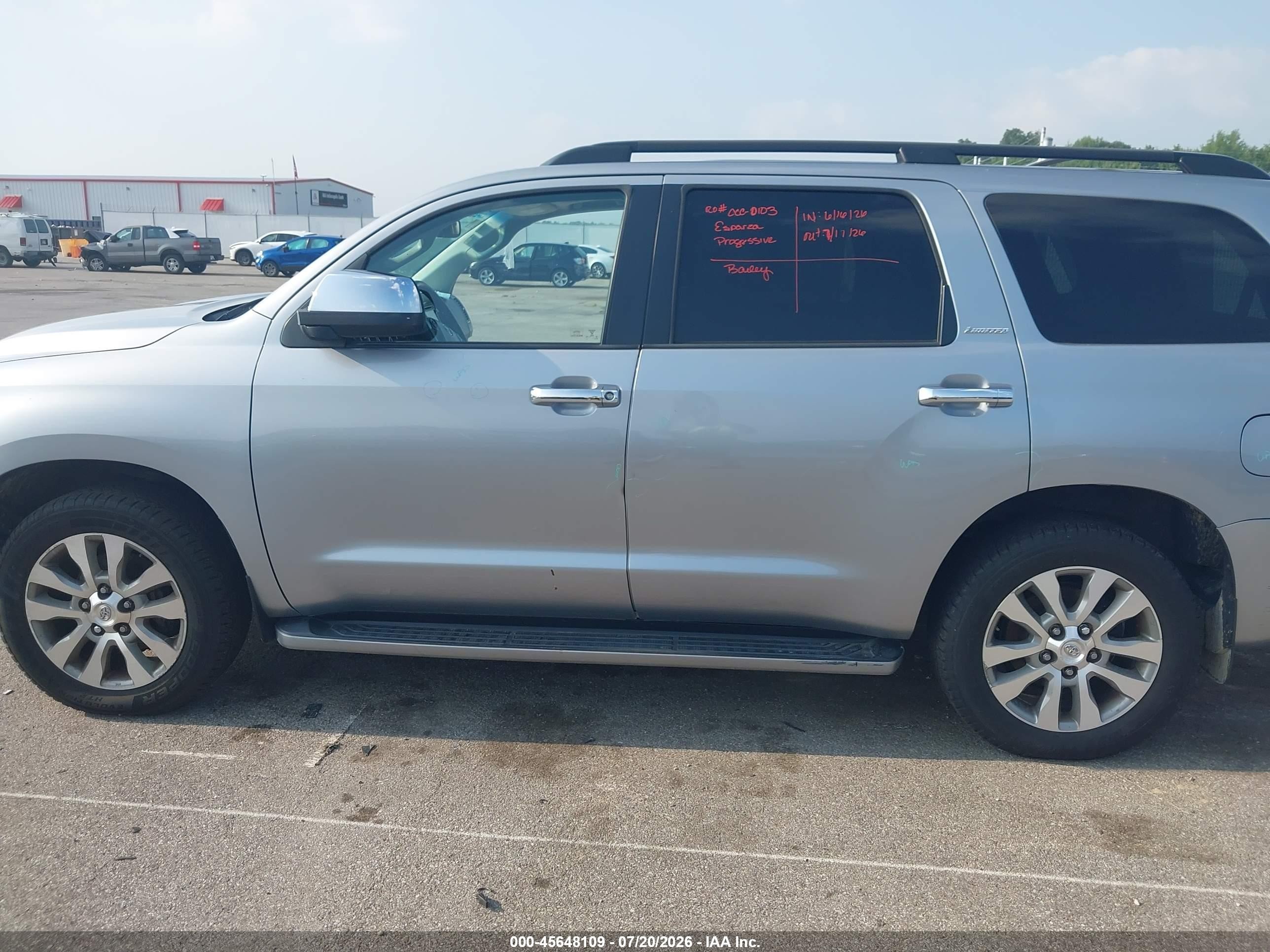 2014 Toyota Sequoia Limited 5.7l V8 Silver vin: 5TDKY5G15ES052015