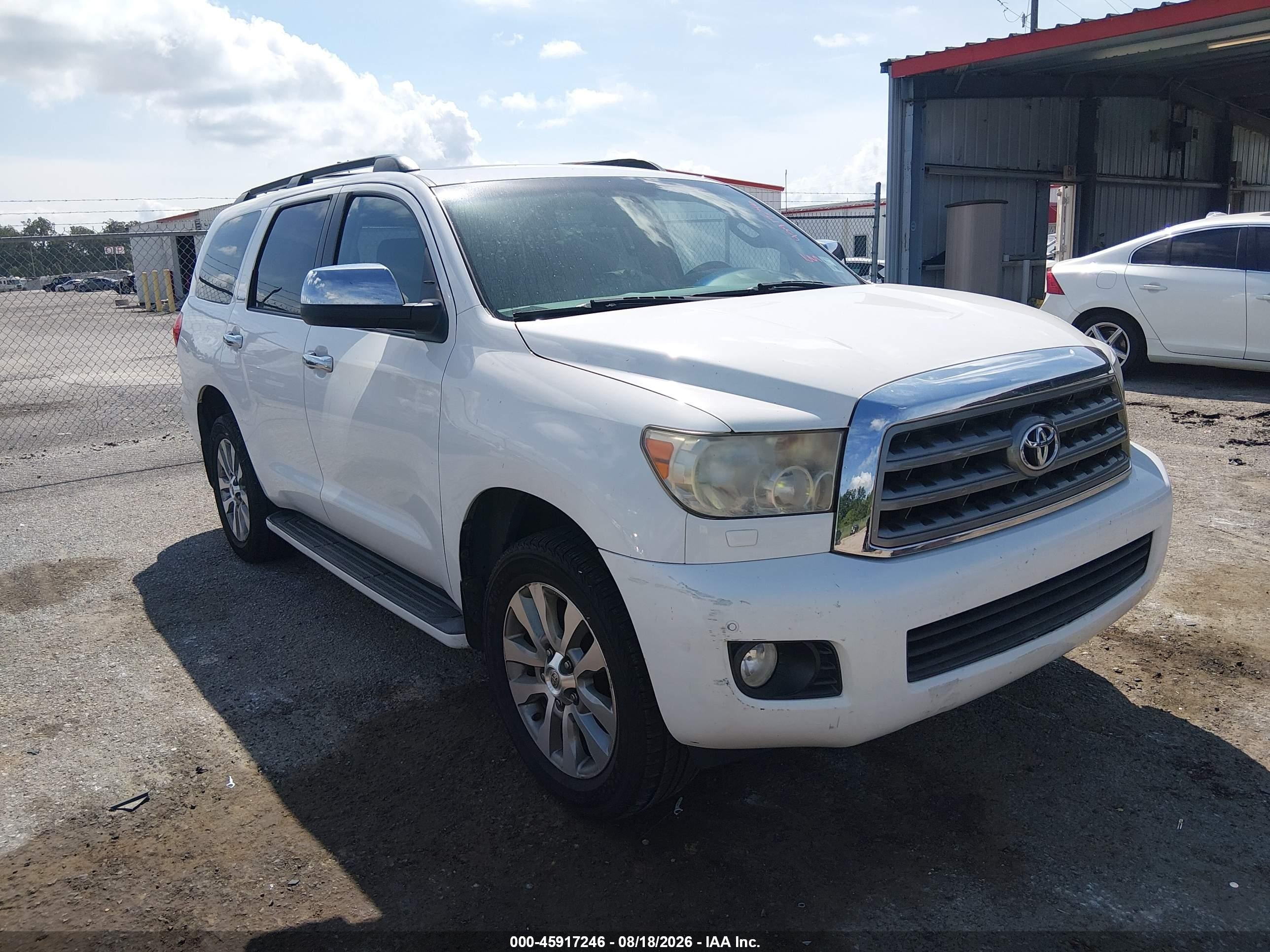 2014 Toyota Sequoia Limited 5.7l V8 White vin: 5TDKY5G15ES054301