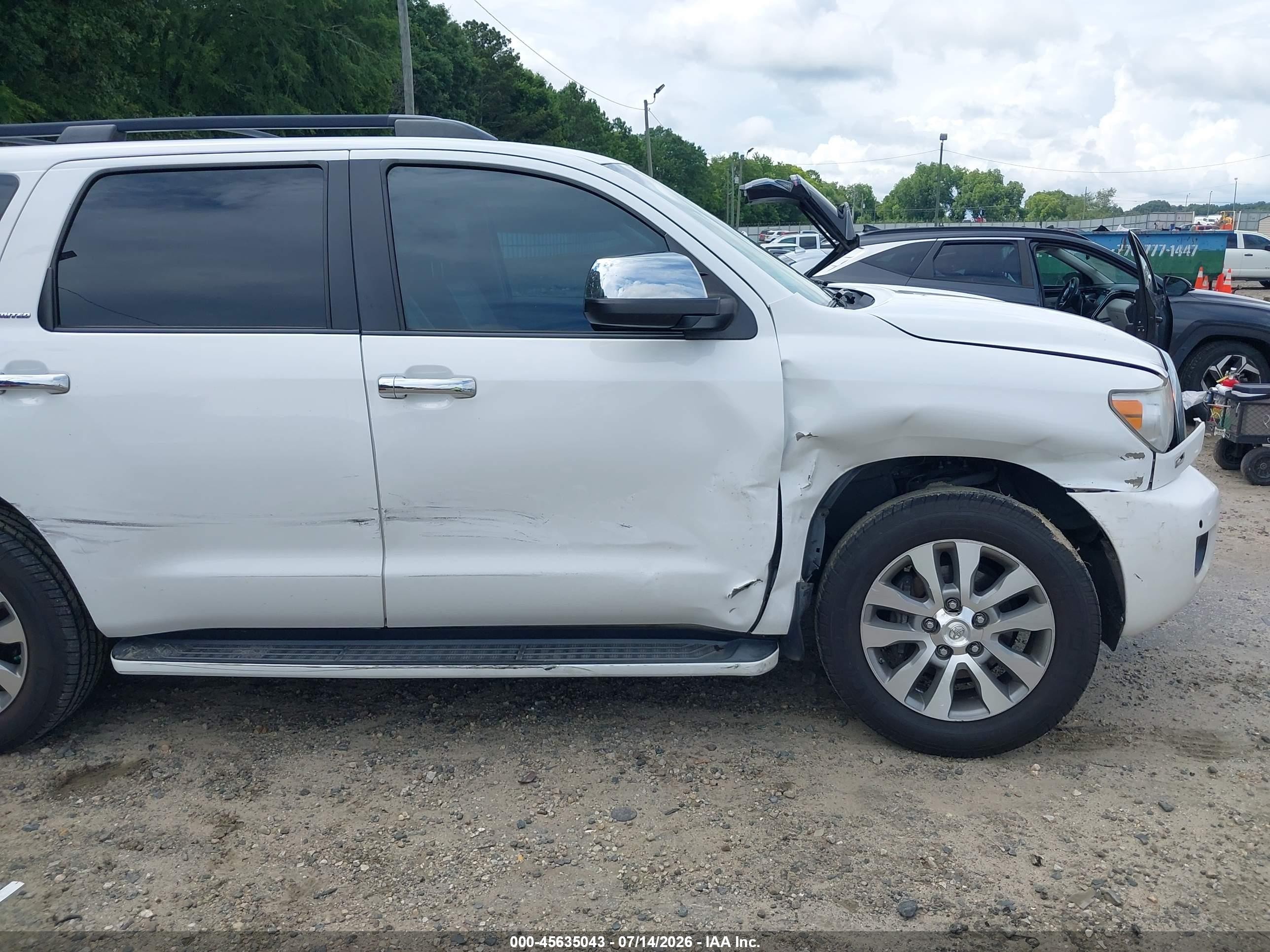 2014 Toyota Sequoia Limited/limited 5.7l V8 White vin: 5TDKY5G15ES054346