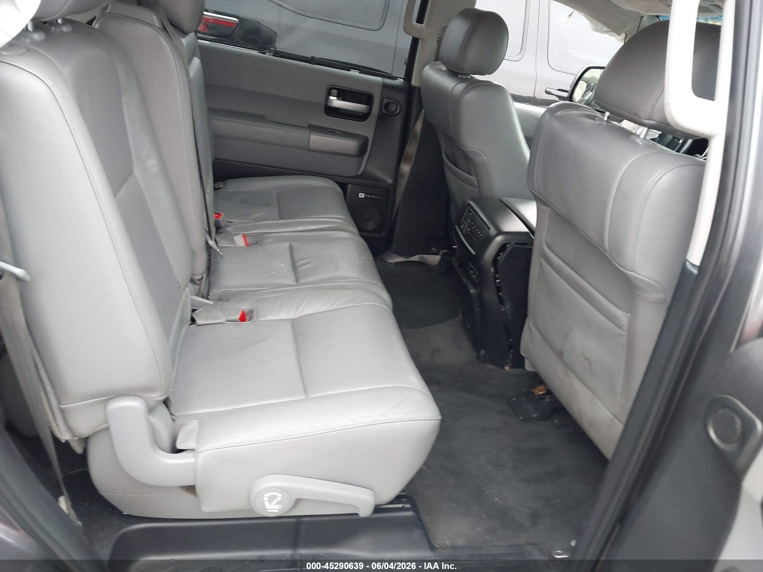 2014 Toyota Sequoia Limited 5.7l V8 Gray vin: 5TDKY5G16ES050340