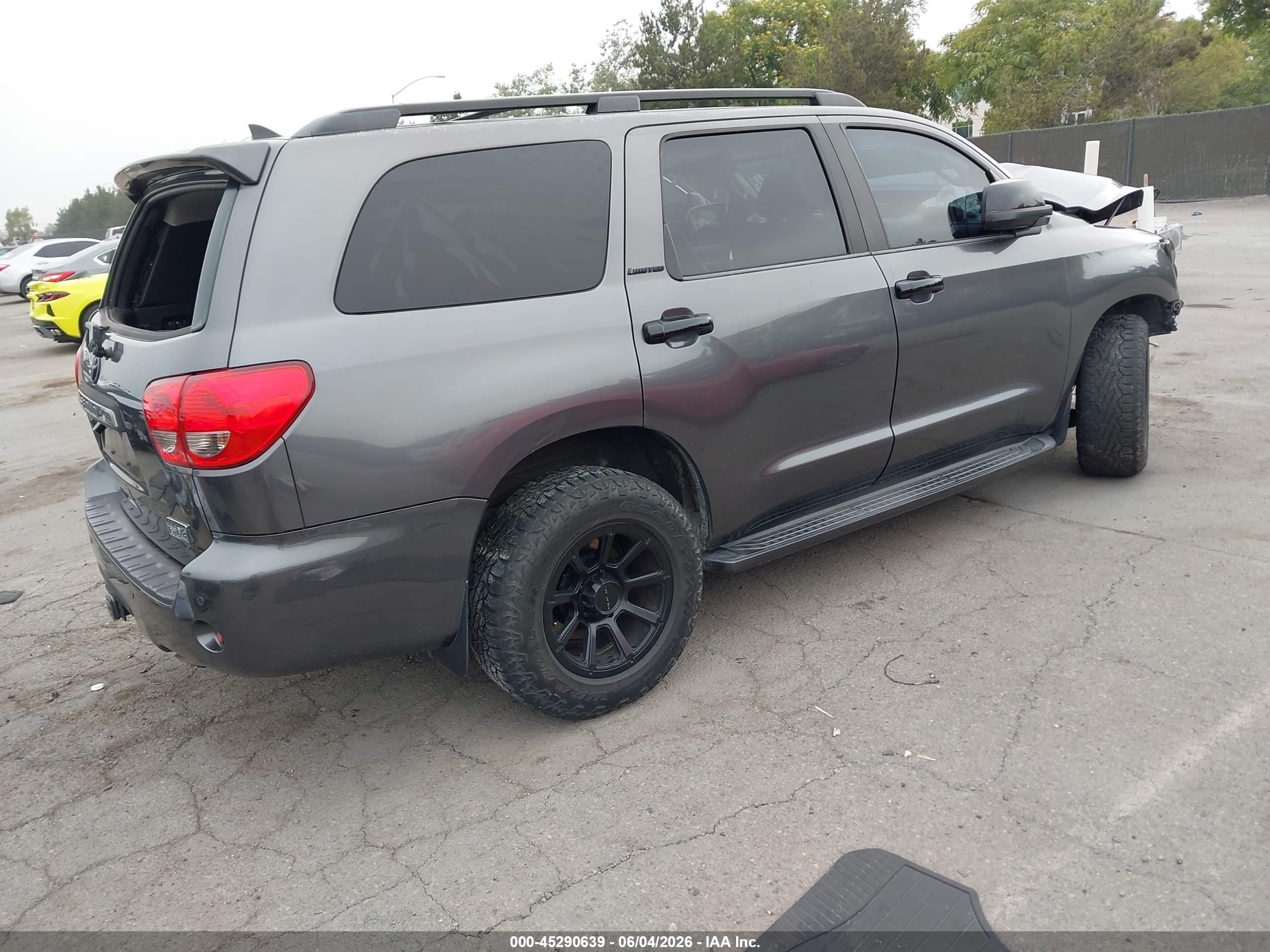 2014 Toyota Sequoia Limited 5.7l V8 Gray vin: 5TDKY5G16ES050340