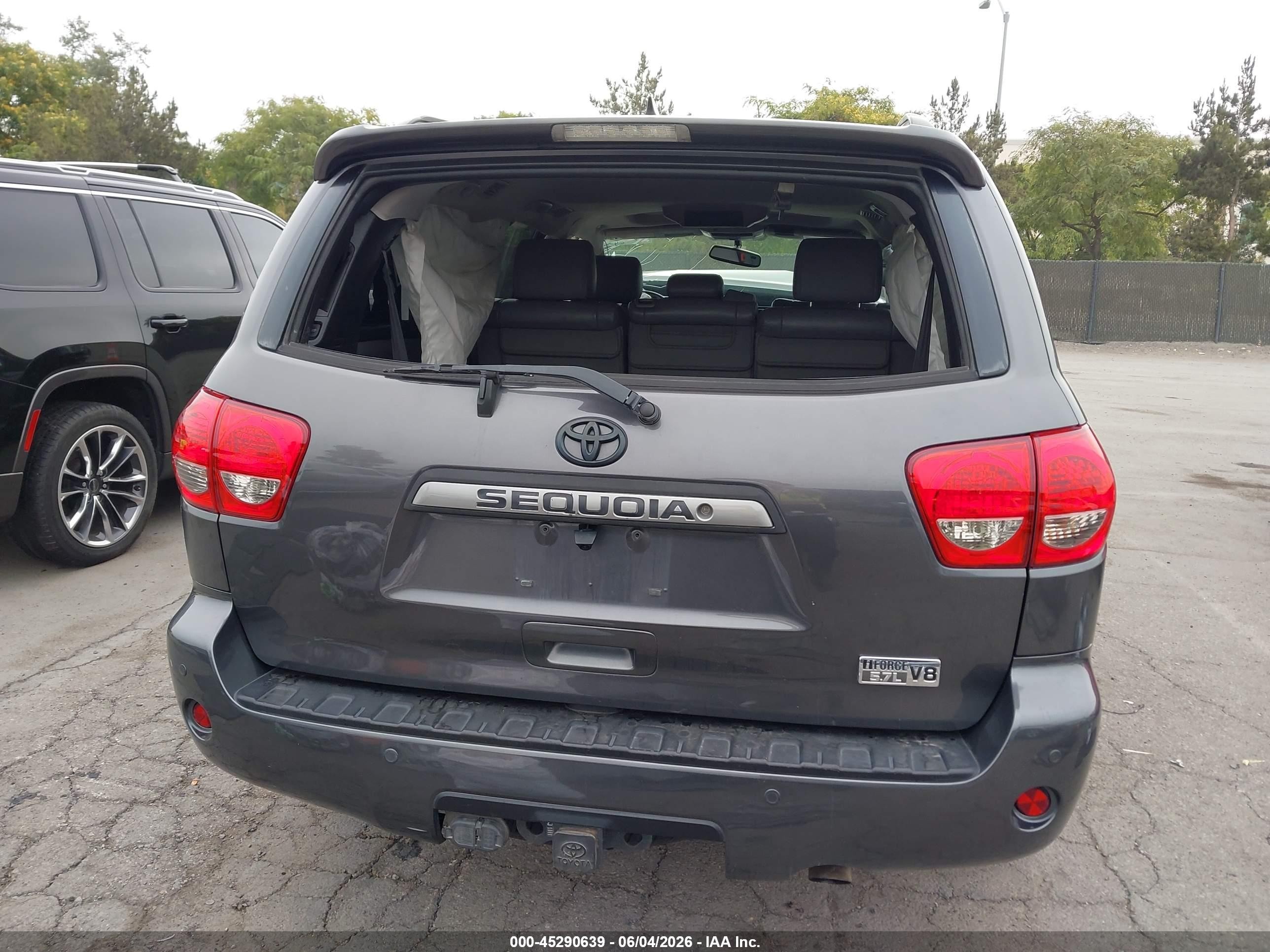 2014 Toyota Sequoia Limited 5.7l V8 Gray vin: 5TDKY5G16ES050340